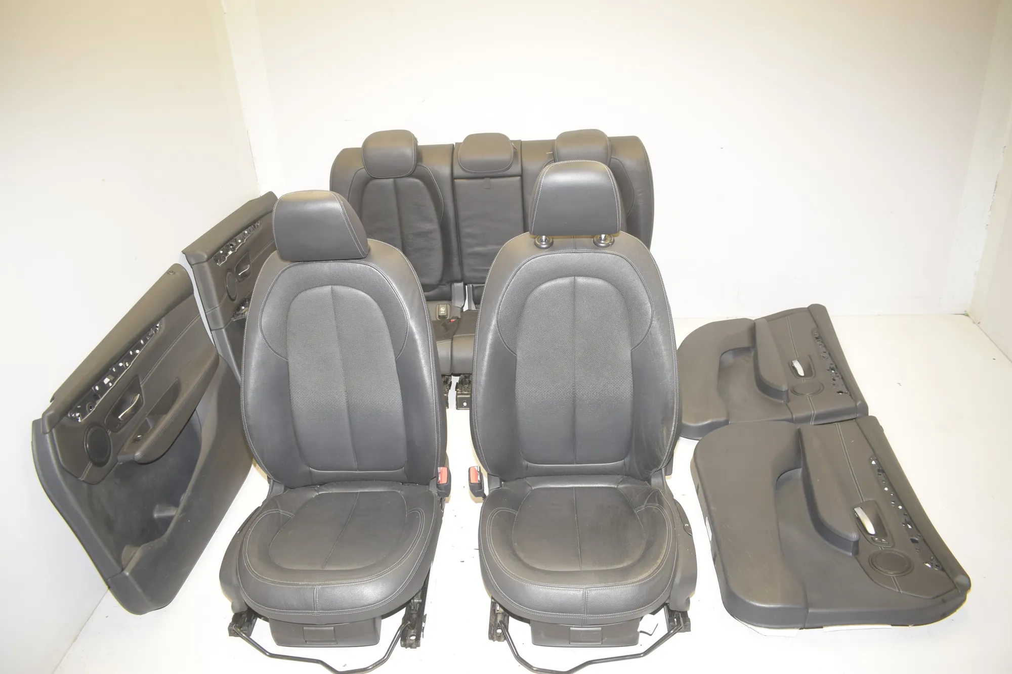 Seat set · BMW 2 Active Tourer (F45) BMW 2 Active Tourer (F45) 216 i 2017 – 2