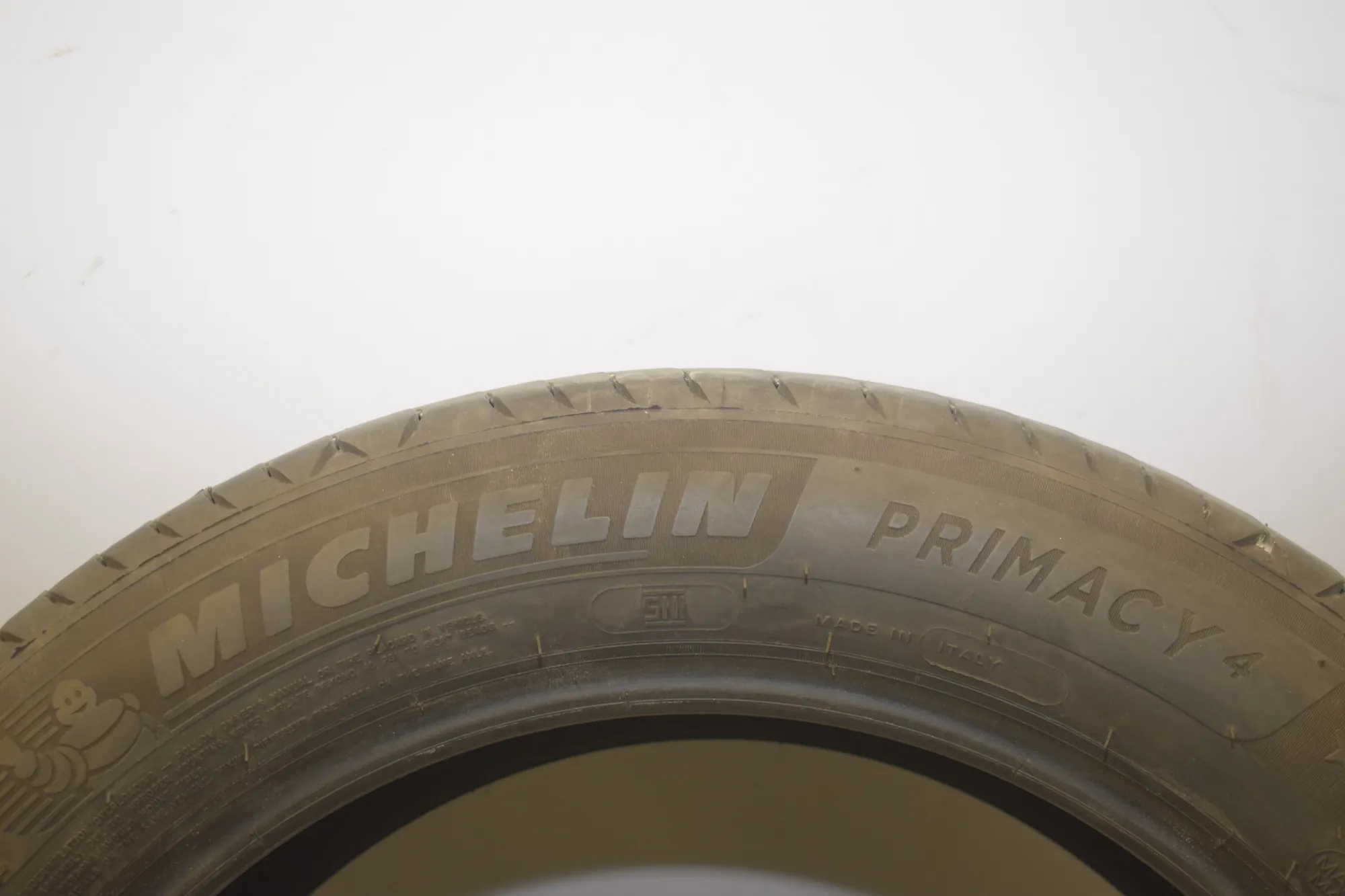 Tyre Kit · BMW 2 Gran Tourer (F46) BMW 2 Gran Tourer (F46) 220 d xDrive 2018 – 5