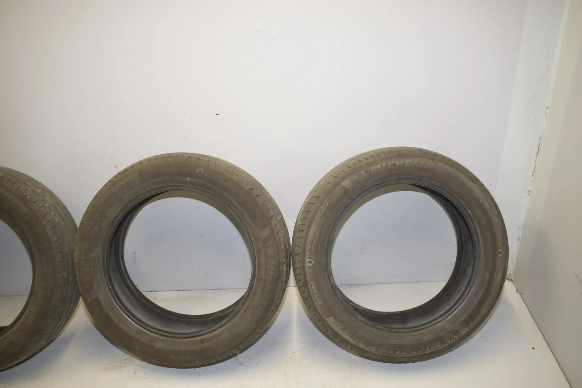 Tyre Kit · BMW 2 Gran Tourer (F46) BMW 2 Gran Tourer (F46) 220 d xDrive 2018 – 4
