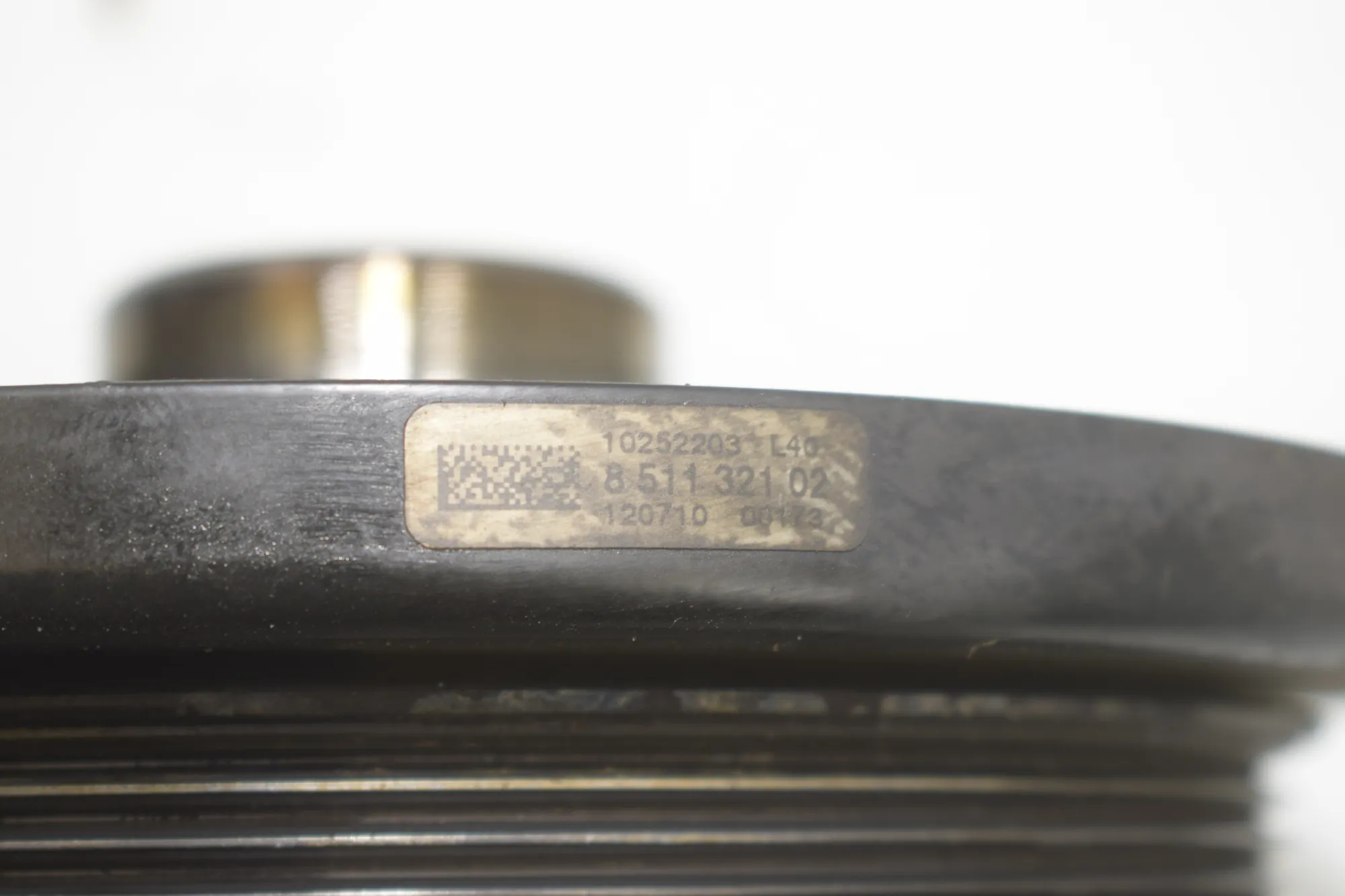 Crankshaft Pulley – OEM 8511321 · BMW 7 (F01, F02) BMW 7 (F01, F02) 730 d xDrive 2012 – 5