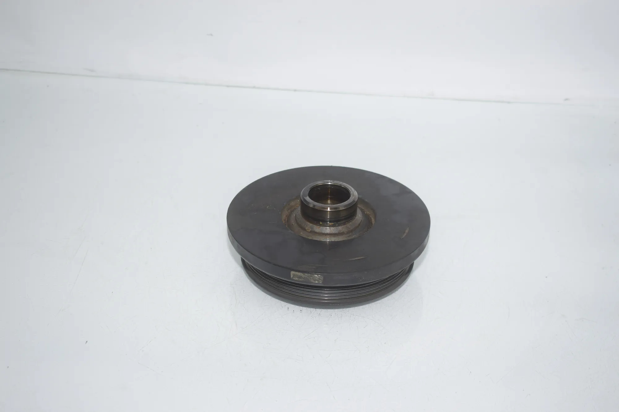 Crankshaft Pulley – OEM 8511321 · BMW 7 (F01, F02) BMW 7 (F01, F02) 730 d xDrive 2012