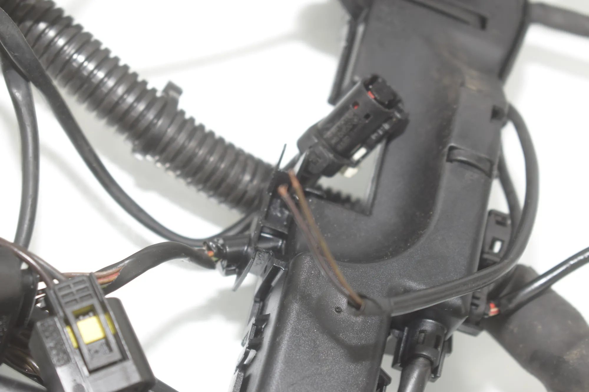 Engine Cable Harness – OEM 8515449 · BMW 7 (F01, F02) BMW 7 (F01, F02) 730 d xDrive 2012 – 4