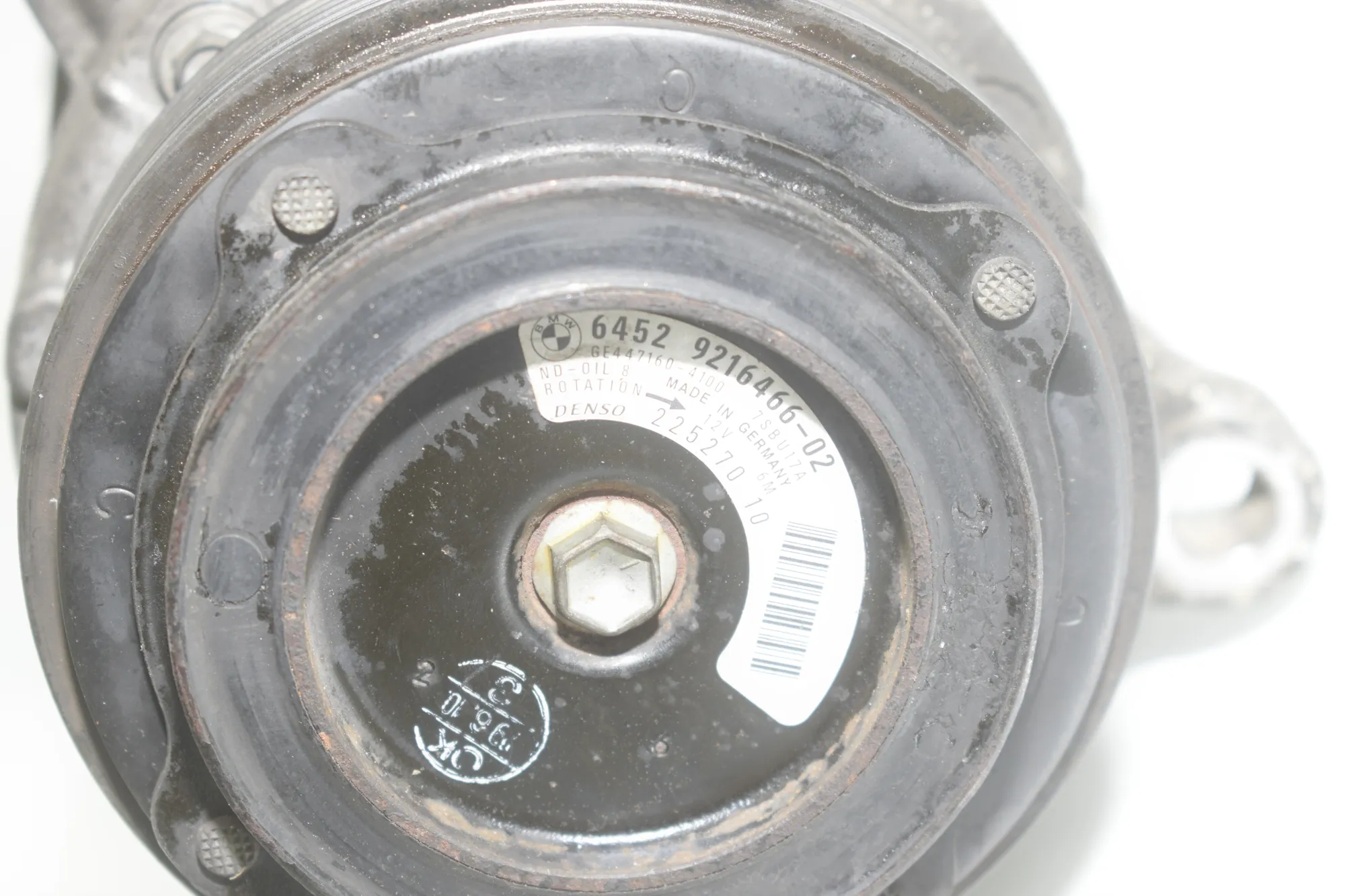 Air Condition A/C Pump – OEM 9216466 · BMW 7 (F01, F02) BMW 7 (F01, F02) 730 d xDrive 2012 – 4