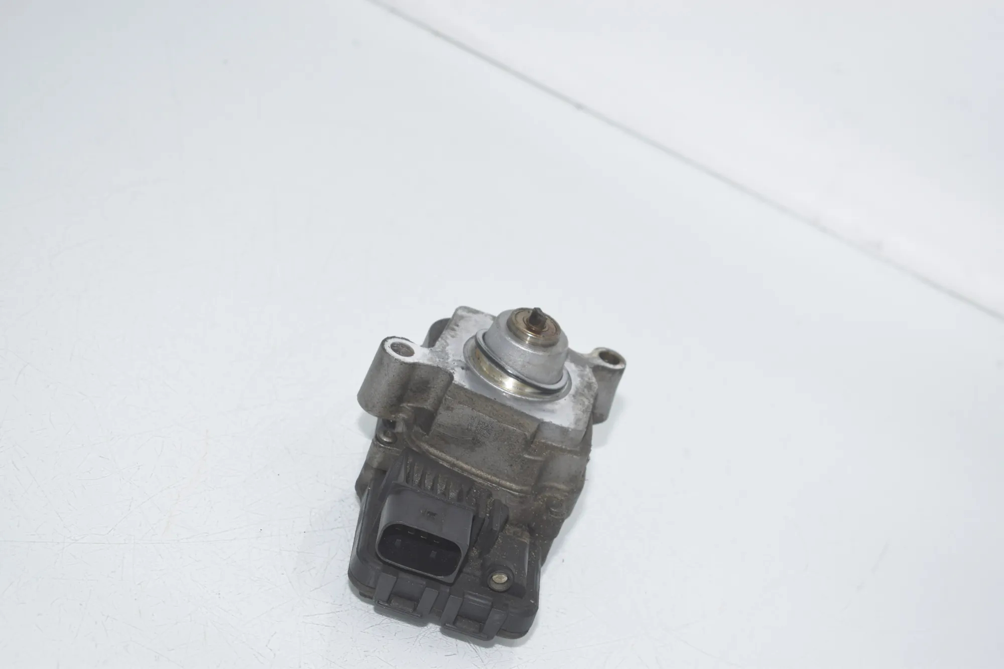 Transfer Case Motor – OEM 7643761 · BMW 7 (F01, F02) BMW 7 (F01, F02) 730 d xDrive 2012 – 4