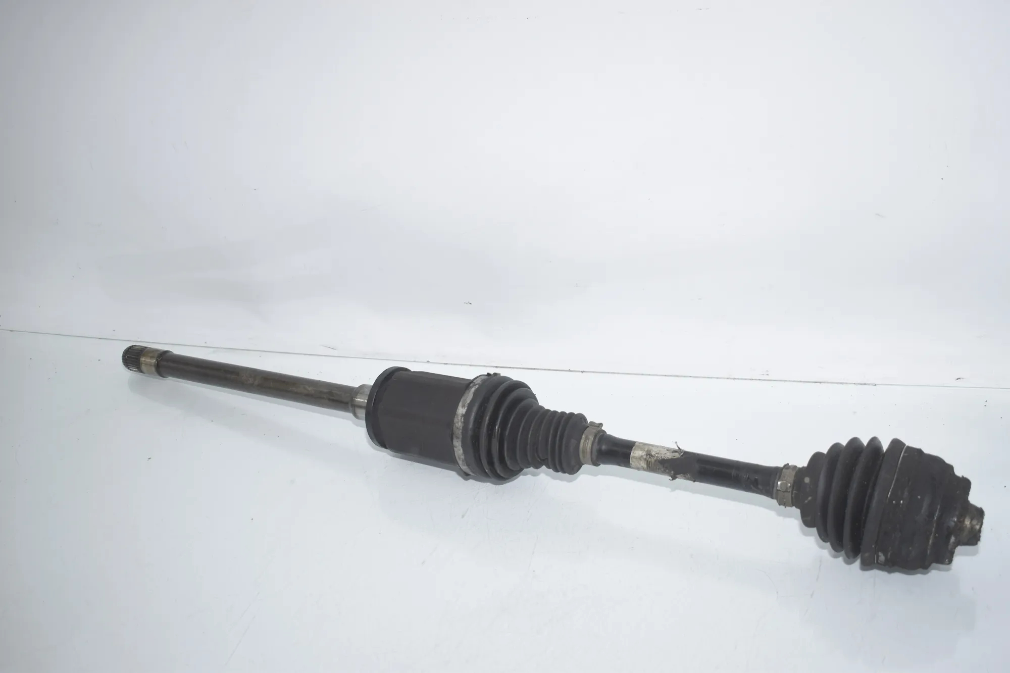 Front Right Driveshaft – OEM 7618678 · BMW 7 (F01, F02) BMW 7 (F01, F02) 730 d xDrive 2012 – 3