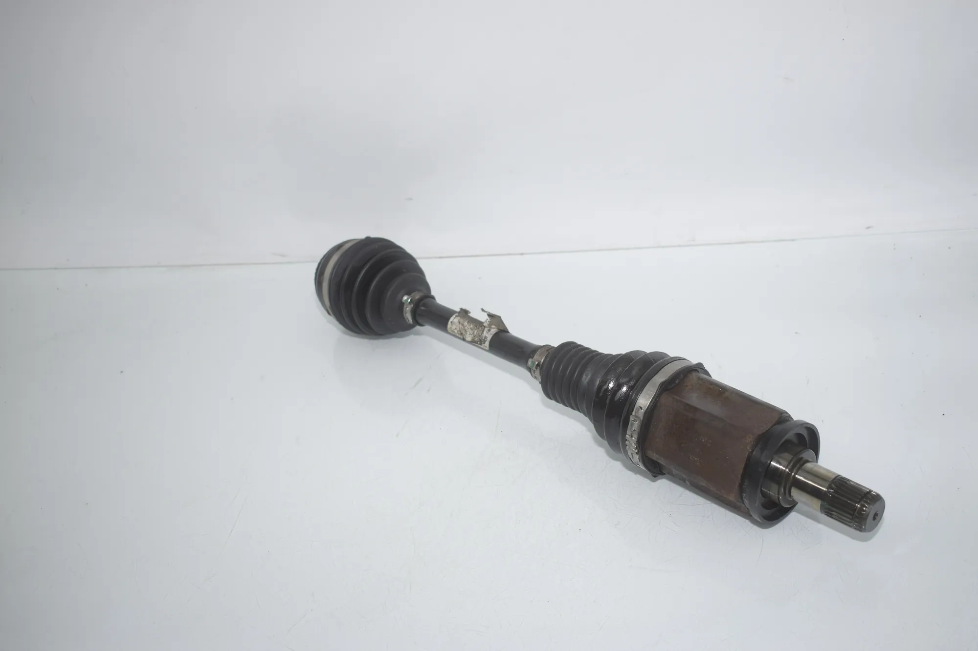 Front Left Driveshaft – OEM 7606027 · BMW 7 (F01, F02) BMW 7 (F01, F02) 730 d xDrive 2012 – 2