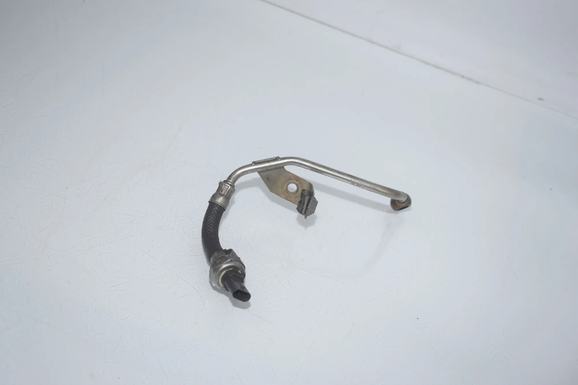 DPF Pressure Sensor – OEM 8507634 · BMW 7 (F01, F02) BMW 7 (F01, F02) 730 d xDrive 2012 – 3