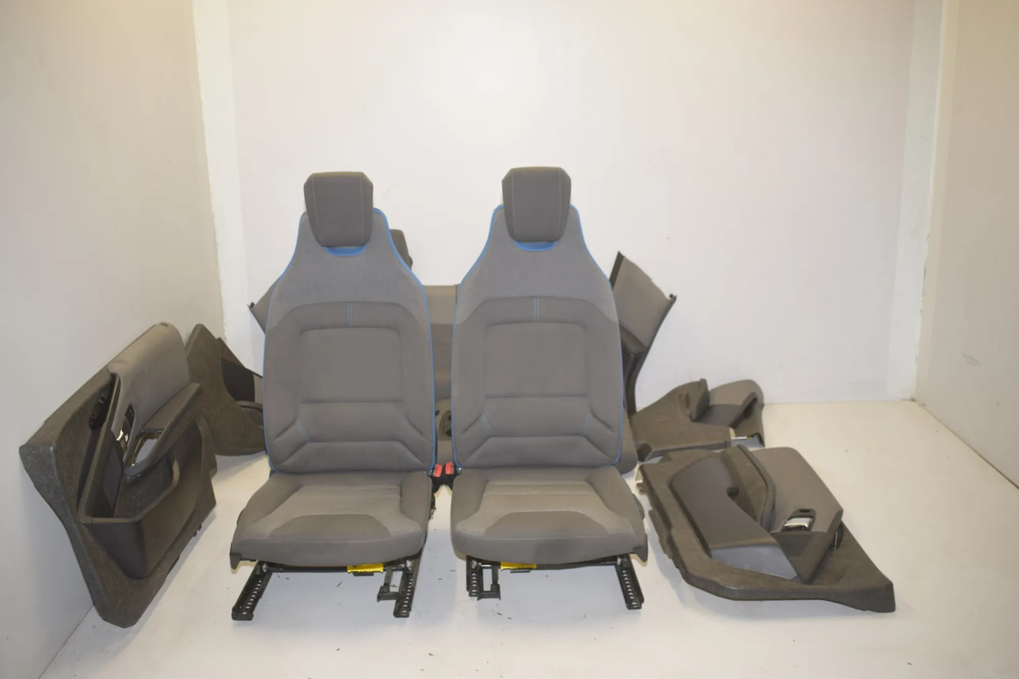 Seat set · BMW i3 (I01) BMW i3 (I01) Electric 2020 – 3