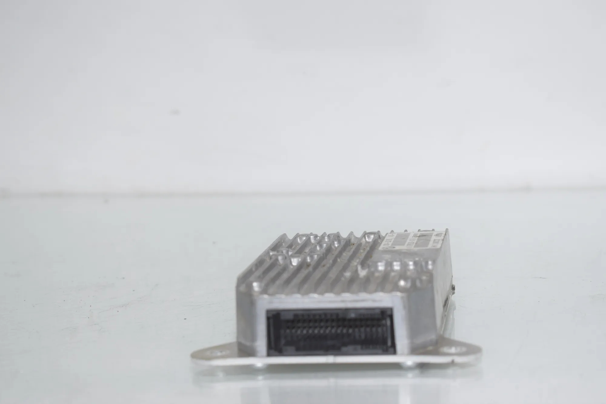 Other Control Units – OEM 6799592 · BMW 7 (F01, F02) BMW 7 (F01, F02) 750 i 2010 – 3