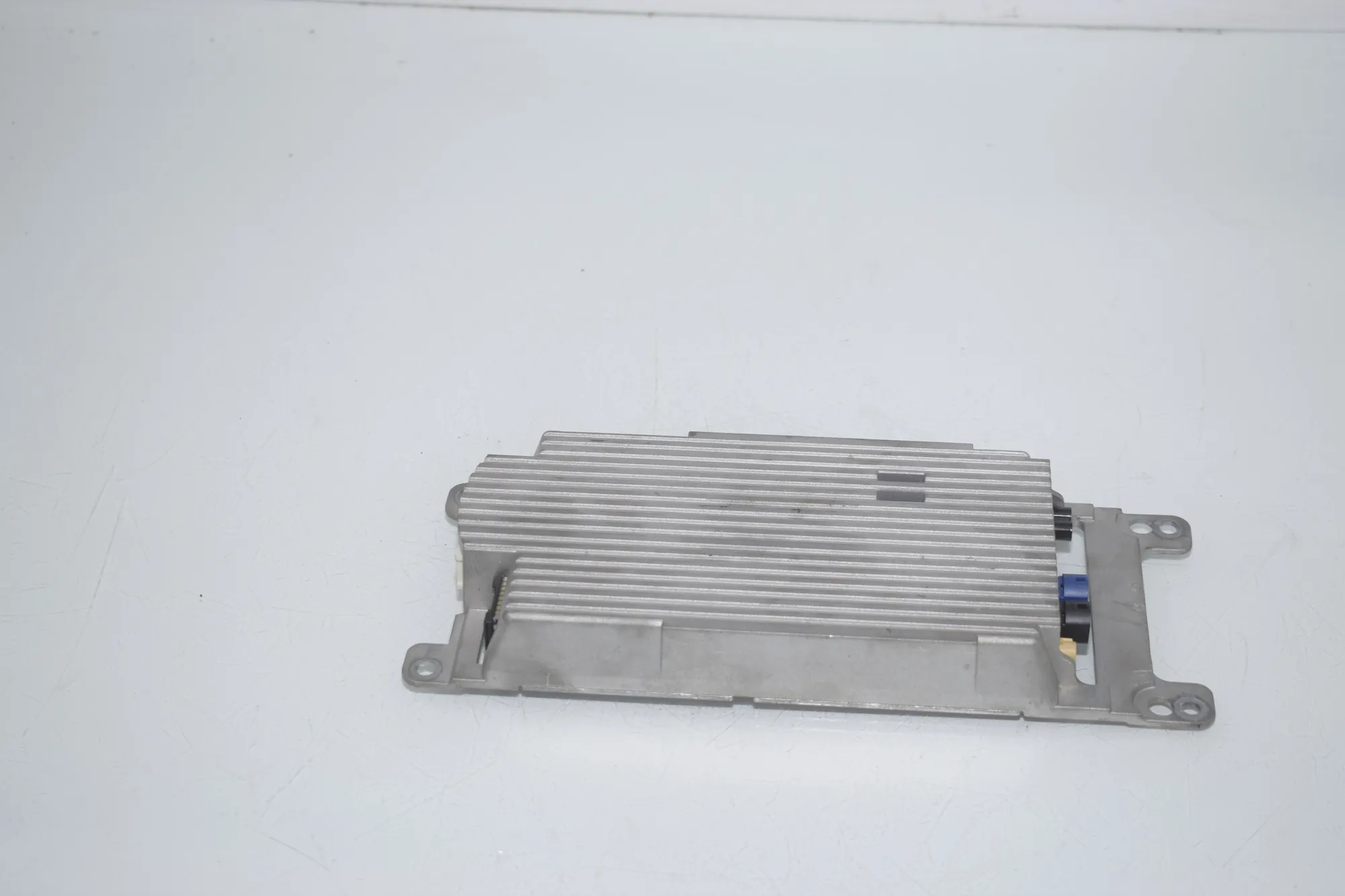 Bluetooth Control Unit – OEM 9251737 · BMW 7 (F01, F02) BMW 7 (F01, F02) 750 i 2010 – 2