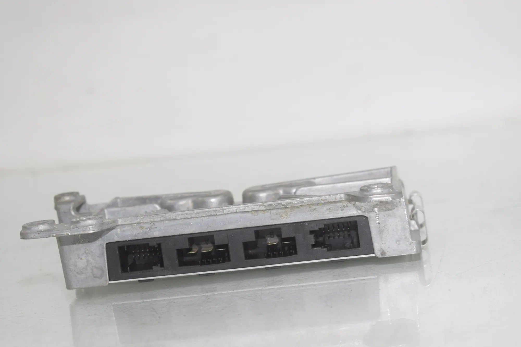 Steering Rack Control Module – OEM 6796393 · BMW 7 (F01, F02) BMW 7 (F01, F02) 750 i 2010 – 4