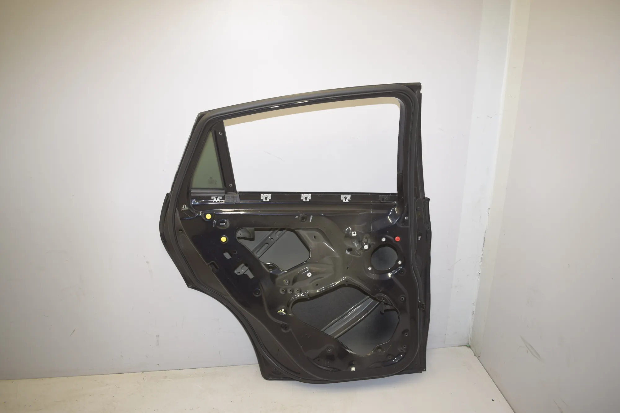 Rear Left Door · BMW X6 (F16, F86) BMW X6 (F16, F86) M 2015 – 6