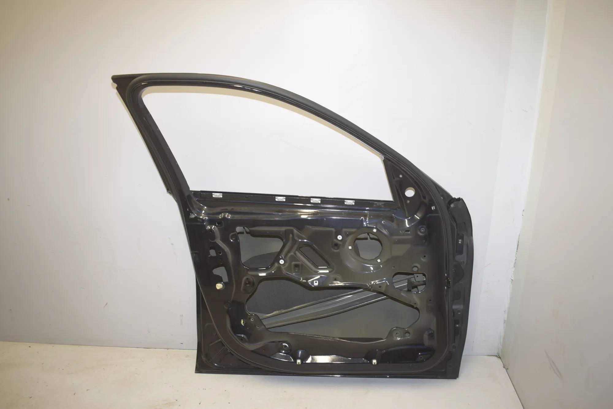 Front Left Door · BMW X6 (F16, F86) BMW X6 (F16, F86) M 2015 – 6