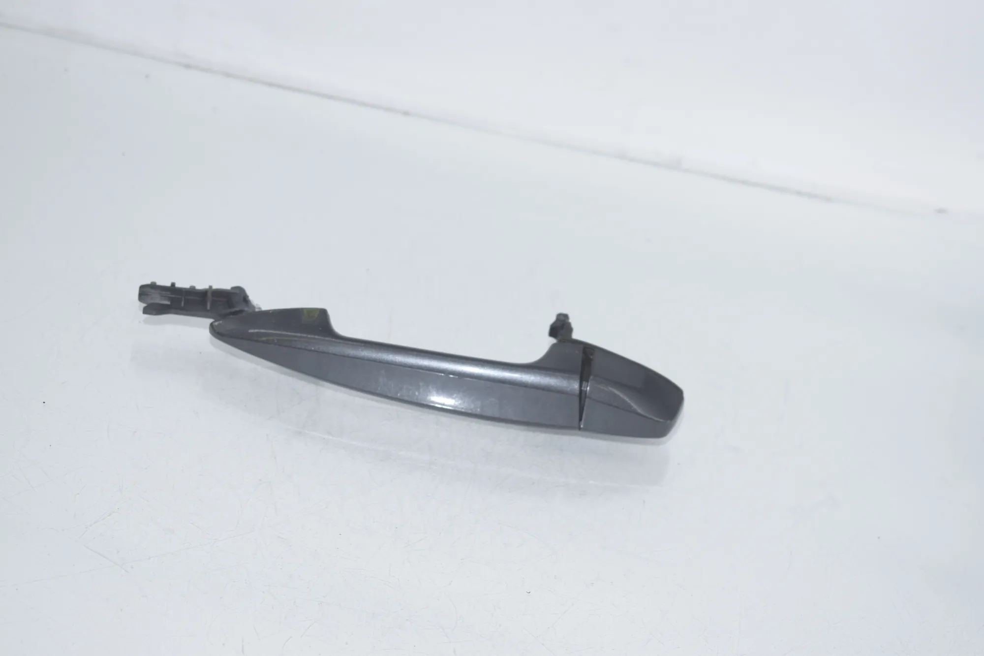 Front Right Door Exterior Handle – OEM 7396308 · BMW 2 Active Tourer (F45) BMW 2 Active Tourer (F45) 216 i 2017