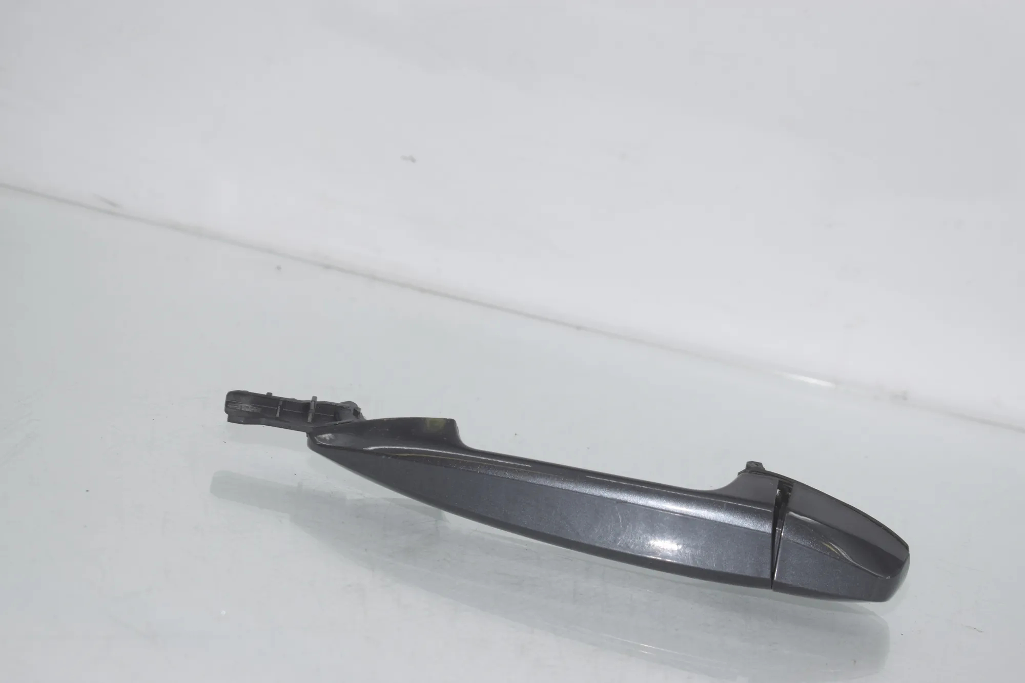 Front Right Door Exterior Handle – OEM 7396308 · BMW 2 Active Tourer (F45) BMW 2 Active Tourer (F45) 216 i 2017 – 2