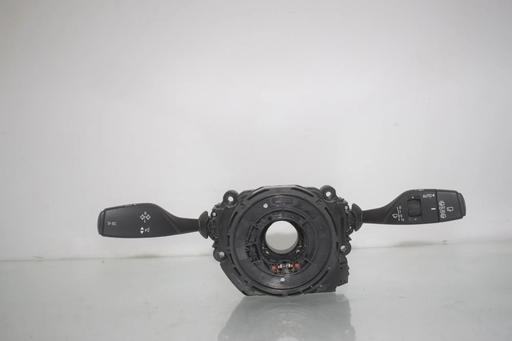 Indicator Wiper Stalk Switch – OEM 6827369 · BMW 2 Active Tourer (F45) BMW 2 Active Tourer (F45) 216 i 2017 – 2