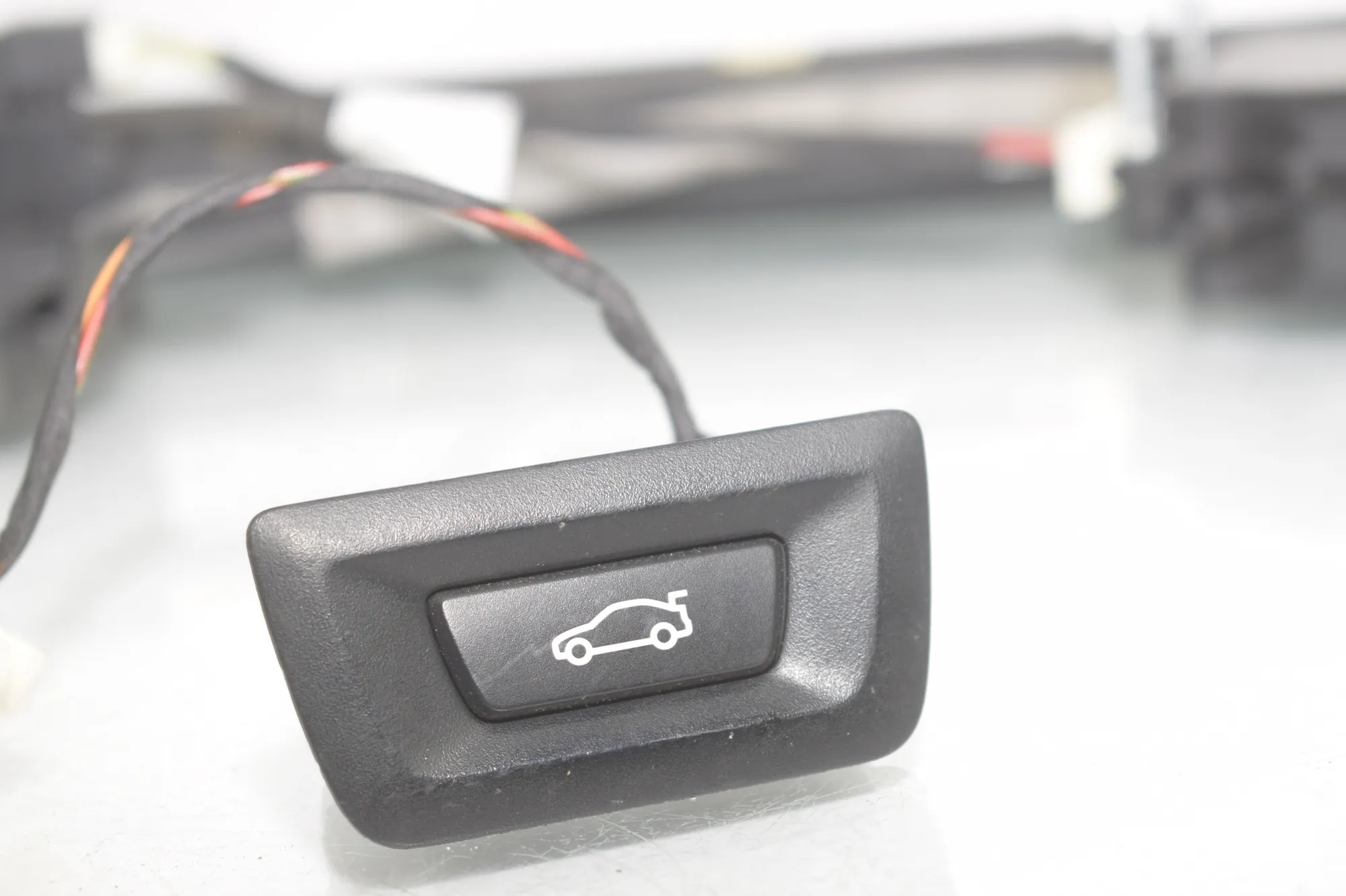 Electric Tailgate Opening Kit – OEM 7492035 · BMW 2 Active Tourer (F45) BMW 2 Active Tourer (F45) 216 i 2017 – 7