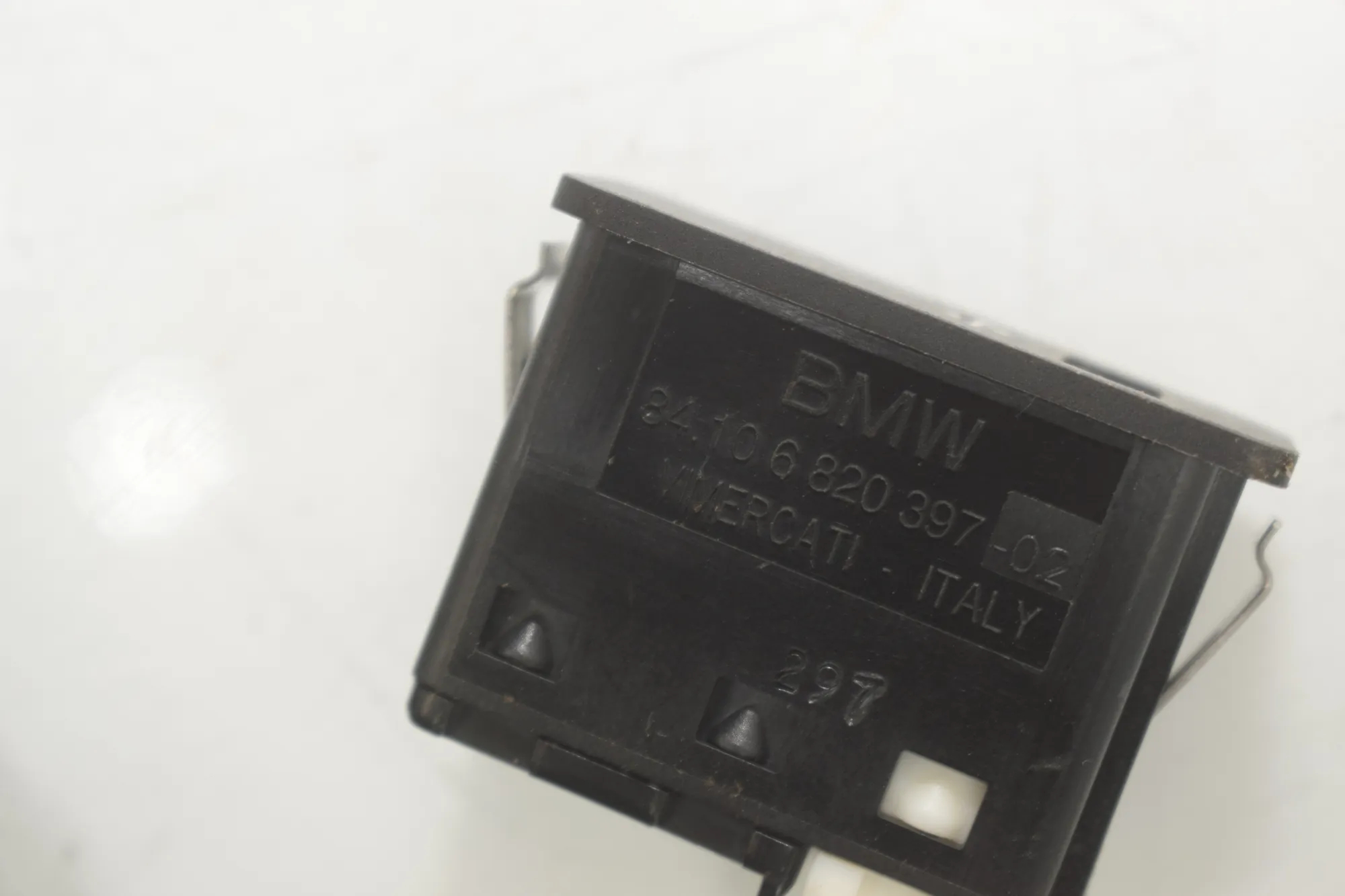 Switches – OEM 9208107 · BMW 2 Active Tourer (F45) BMW 2 Active Tourer (F45) 216 i 2017 – 11