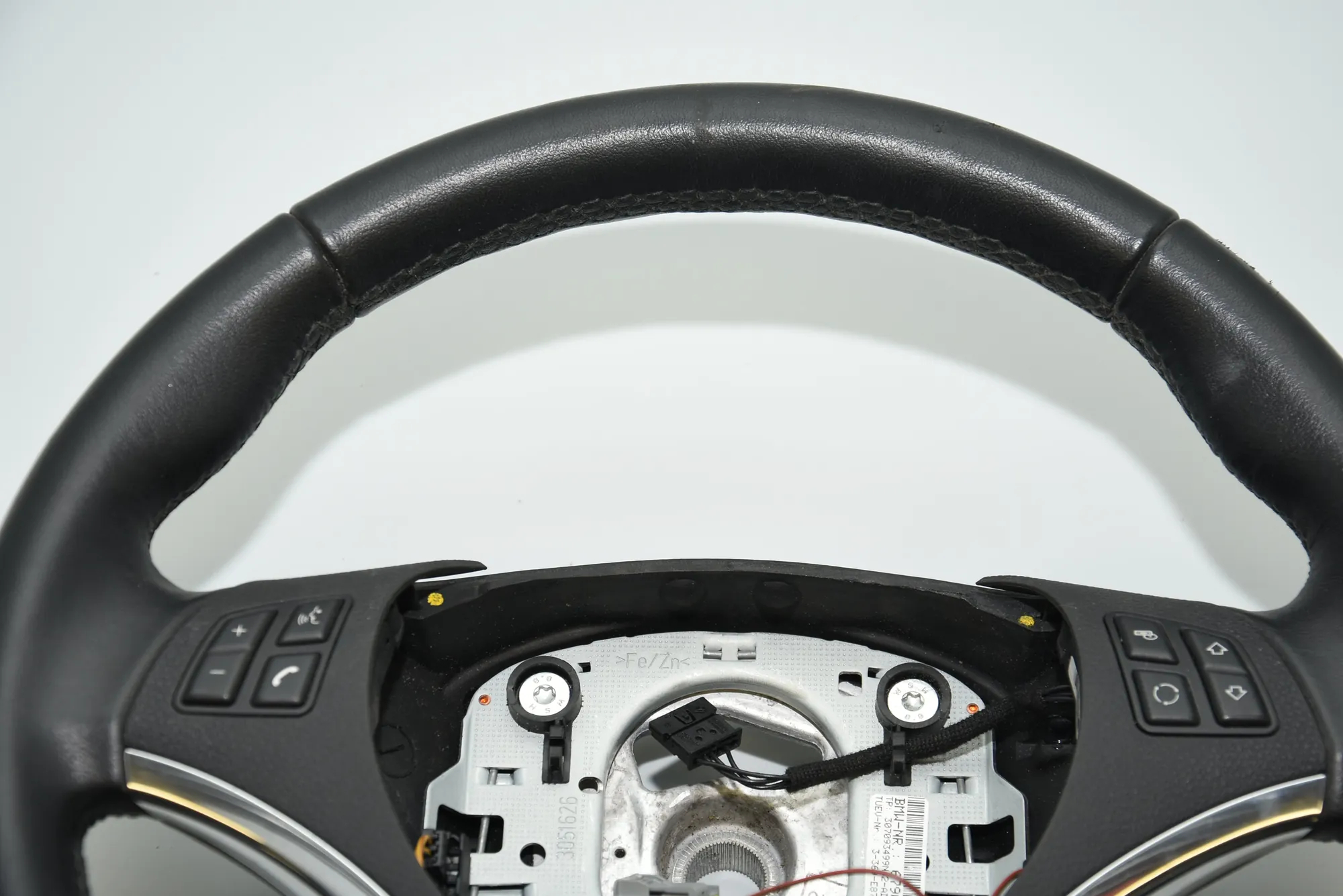 Steering Wheel – OEM NA · BMW 3 Cabrio (E93) BMW 3 Cabrio (E93) 320 d 2011