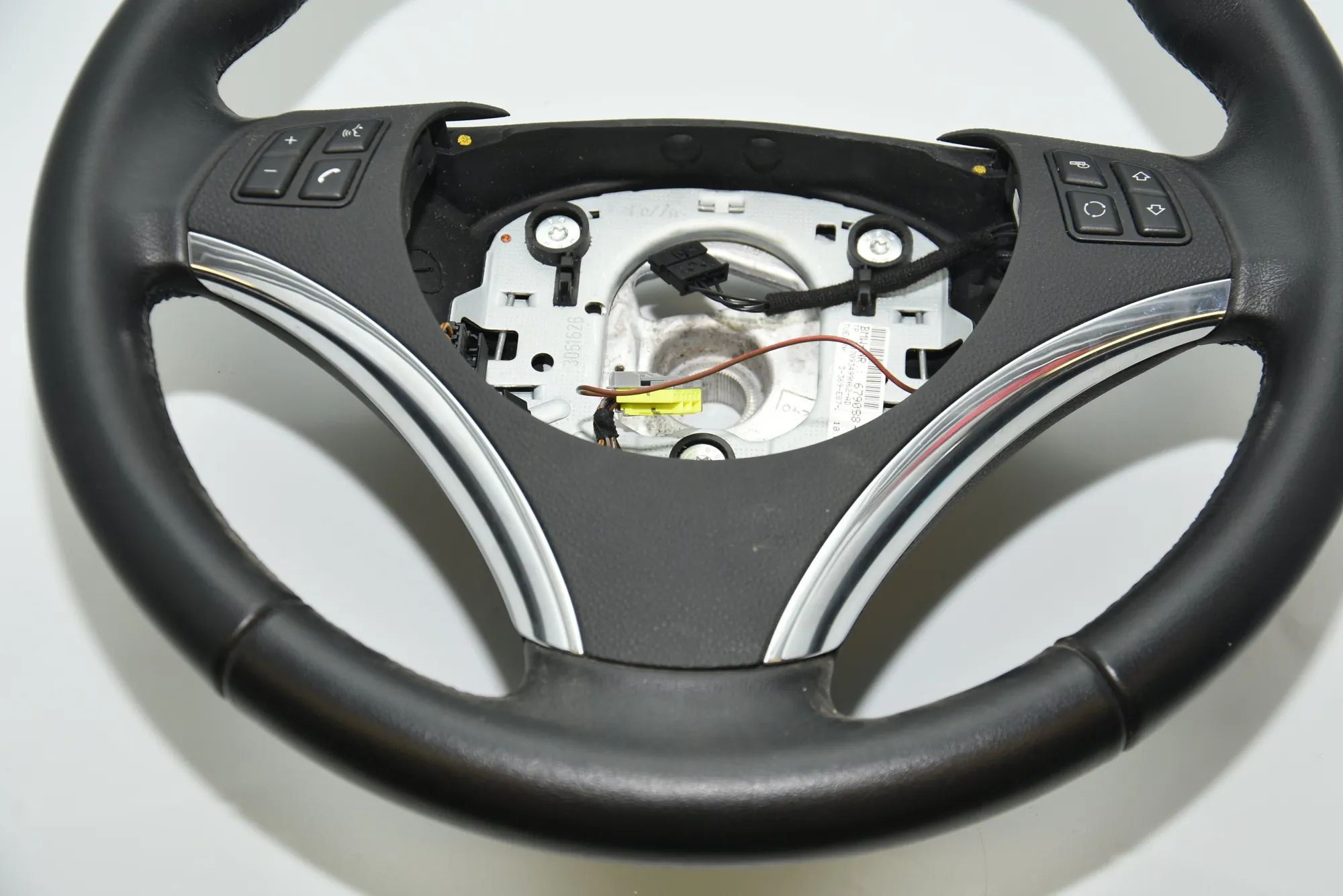 Steering Wheel – OEM NA · BMW 3 Cabrio (E93) BMW 3 Cabrio (E93) 320 d 2011 – 2