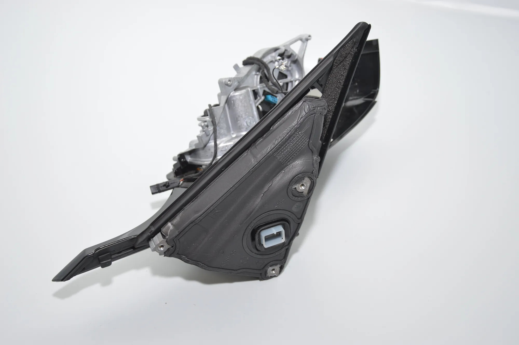 Left Side Wing Mirror – OEM NA · BMW 7 (G11, G12) BMW 7 (G11, G12) M 760 Li xDrive 2017 – 2