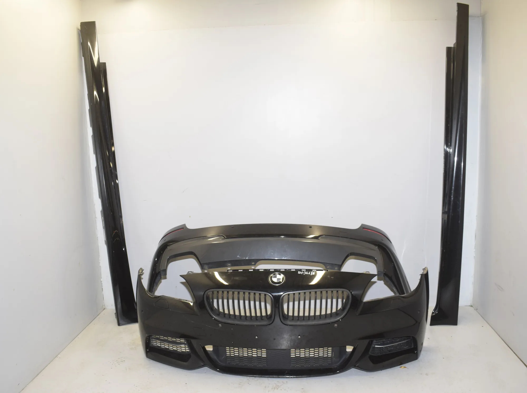Front Bumper – OEM 8054420 · BMW 5 Touring (F11) BMW 5 Touring (F11) M 550 d xDrive 2015 – 2