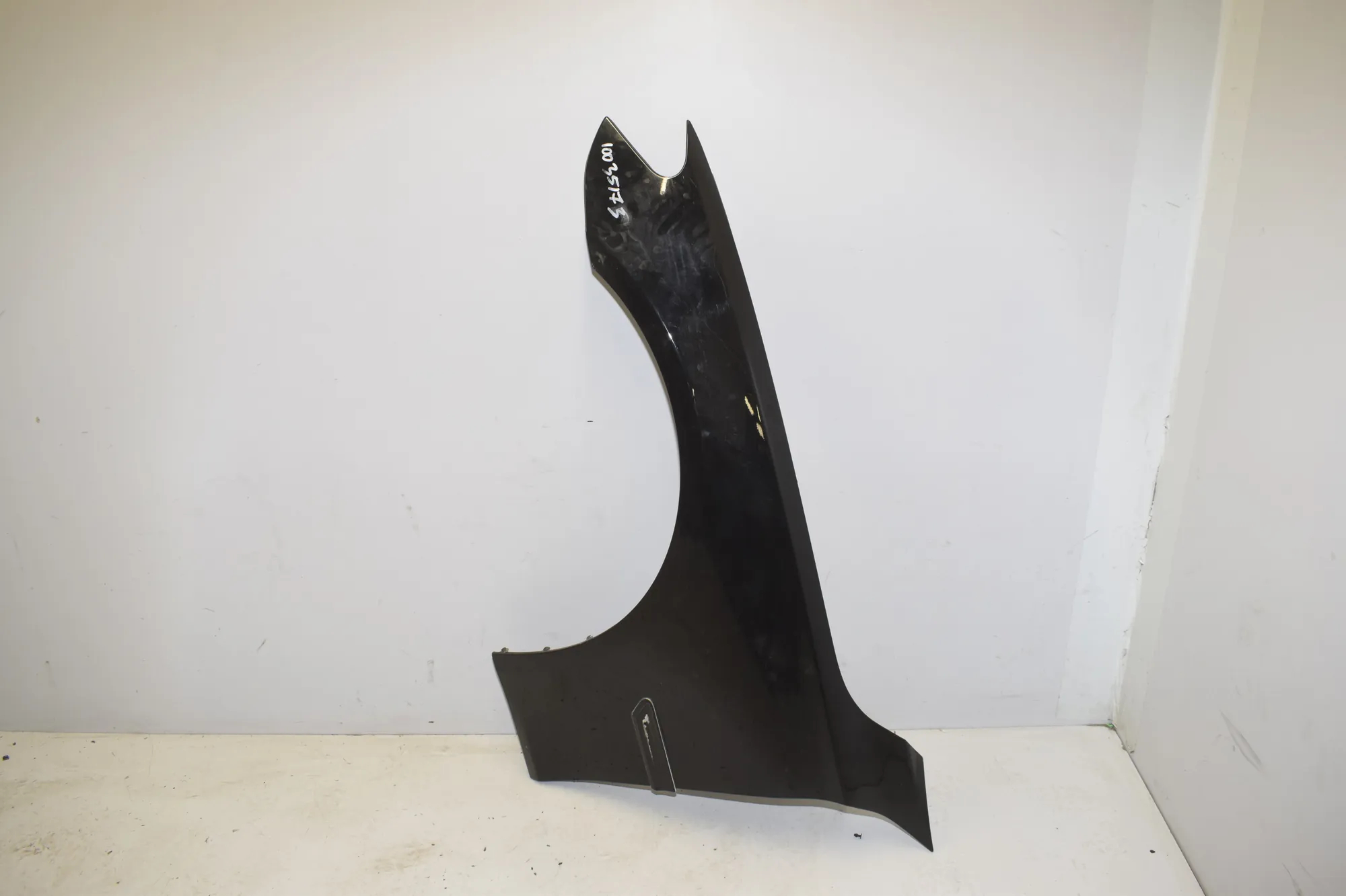 Front Left Fender · BMW 7 (F01, F02) BMW 7 (F01, F02) 730 d xDrive 2012 – 2