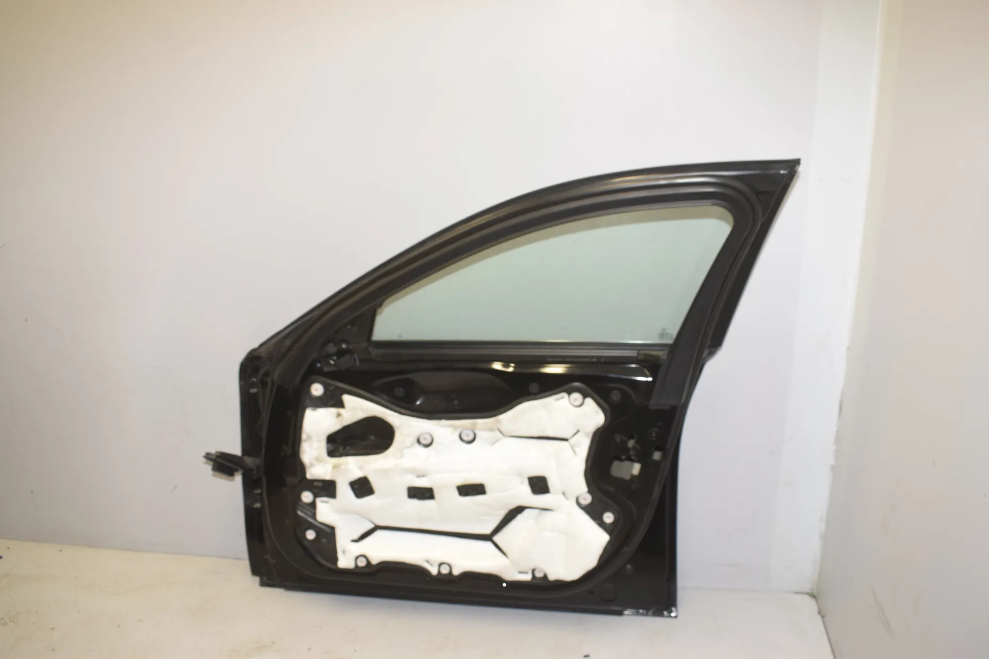 Front Right Door · BMW 7 (F01, F02) BMW 7 (F01, F02) 730 d xDrive 2012 – 4