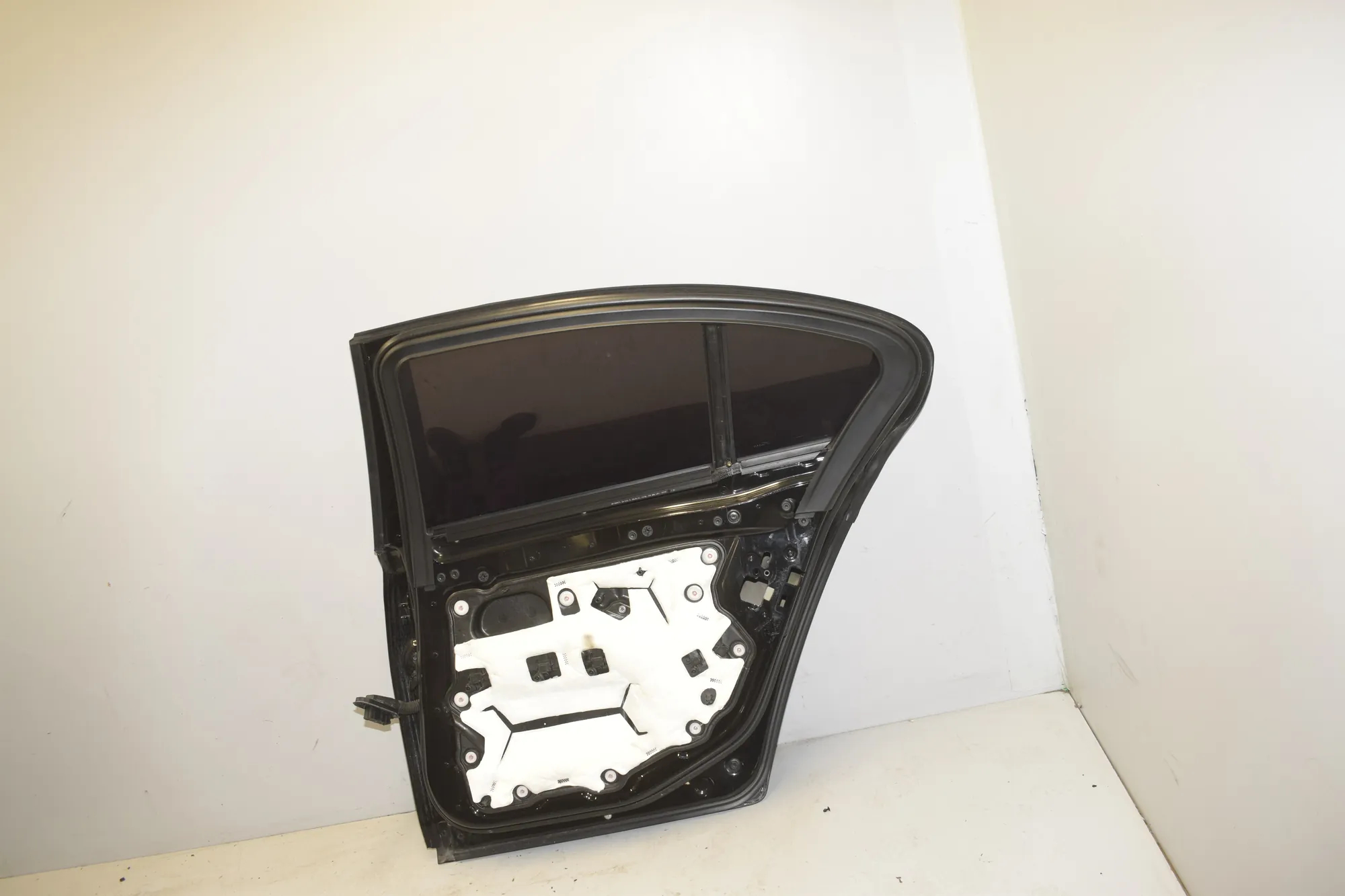 Rear Right Door · BMW 7 (F01, F02) BMW 7 (F01, F02) 730 d xDrive 2012 – 6