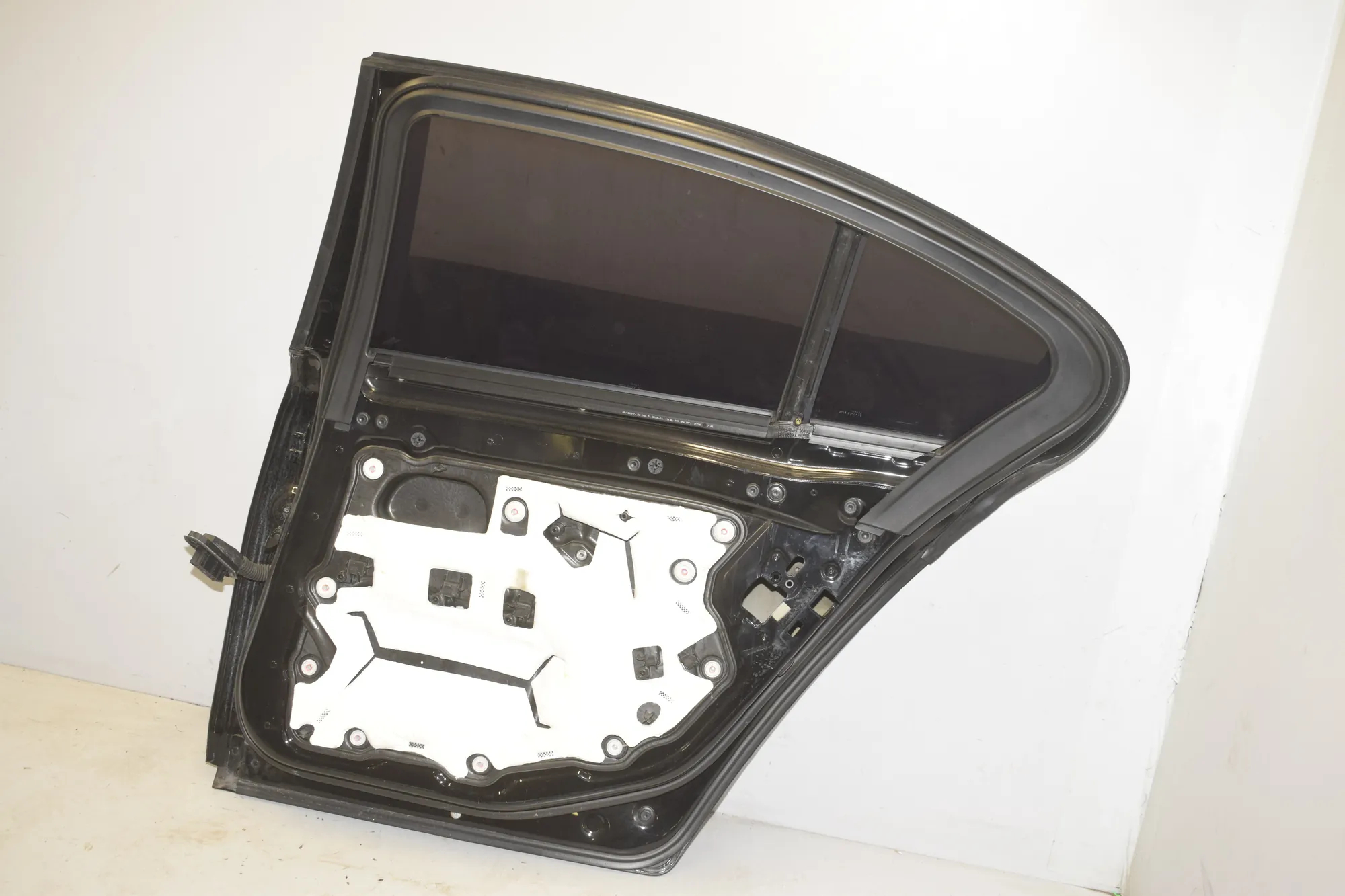 Rear Right Door · BMW 7 (F01, F02) BMW 7 (F01, F02) 730 d xDrive 2012 – 4