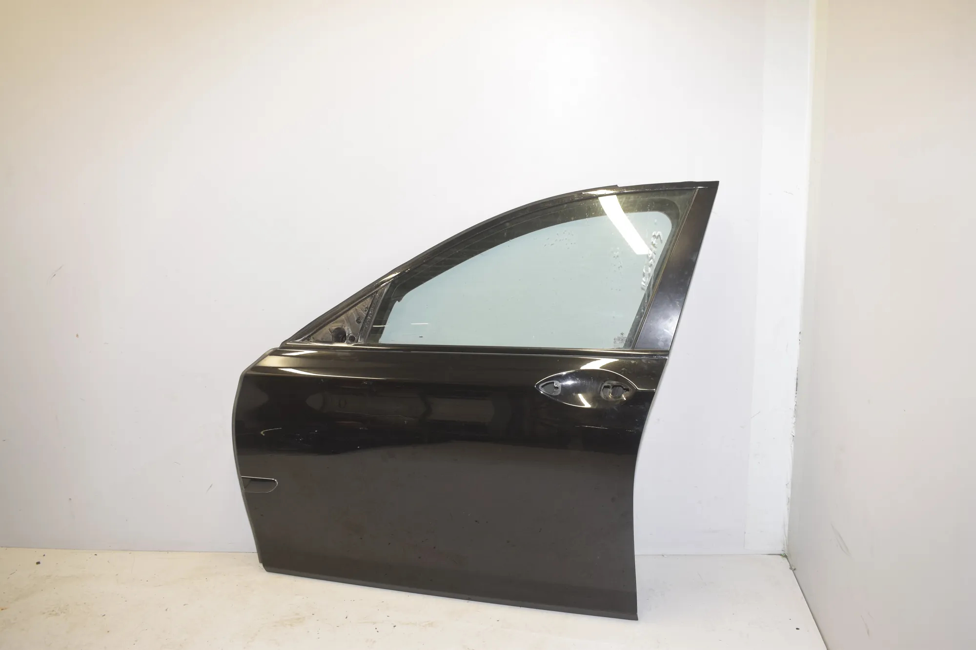Front Left Door · BMW 7 (F01, F02) BMW 7 (F01, F02) 730 d xDrive 2012