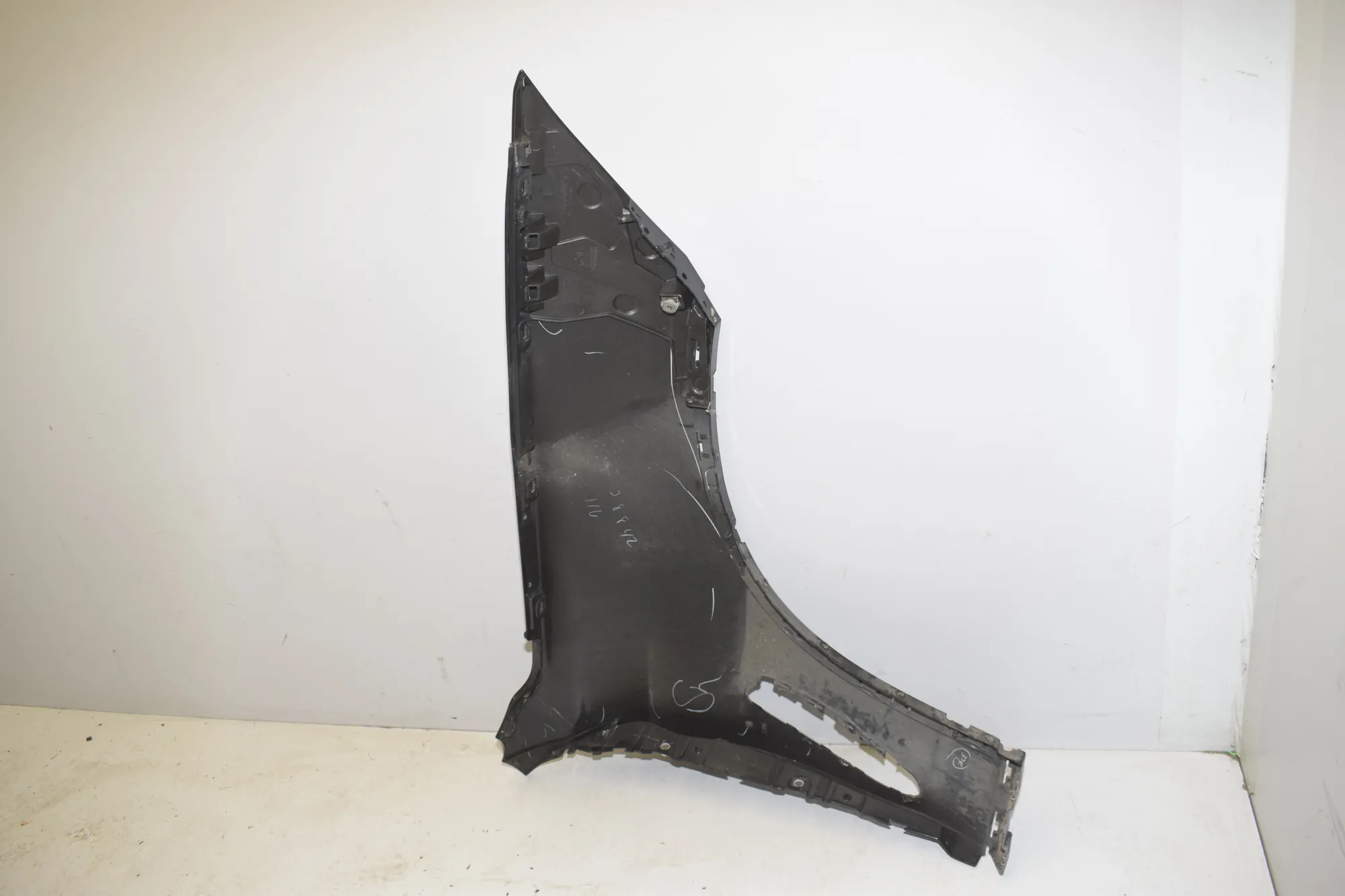 Front Left Fender · BMW X6 (F16, F86) BMW X6 (F16, F86) M 2015 – 4
