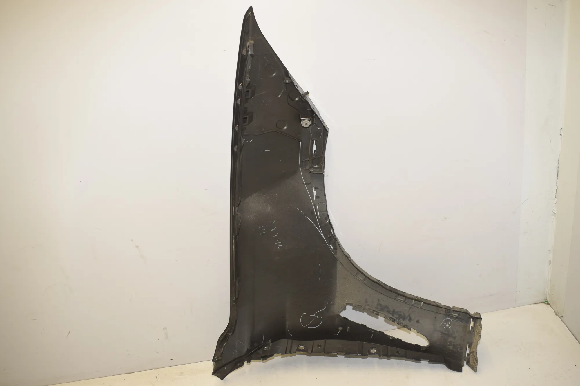 Front Left Fender · BMW X6 (F16, F86) BMW X6 (F16, F86) M 2015 – 3