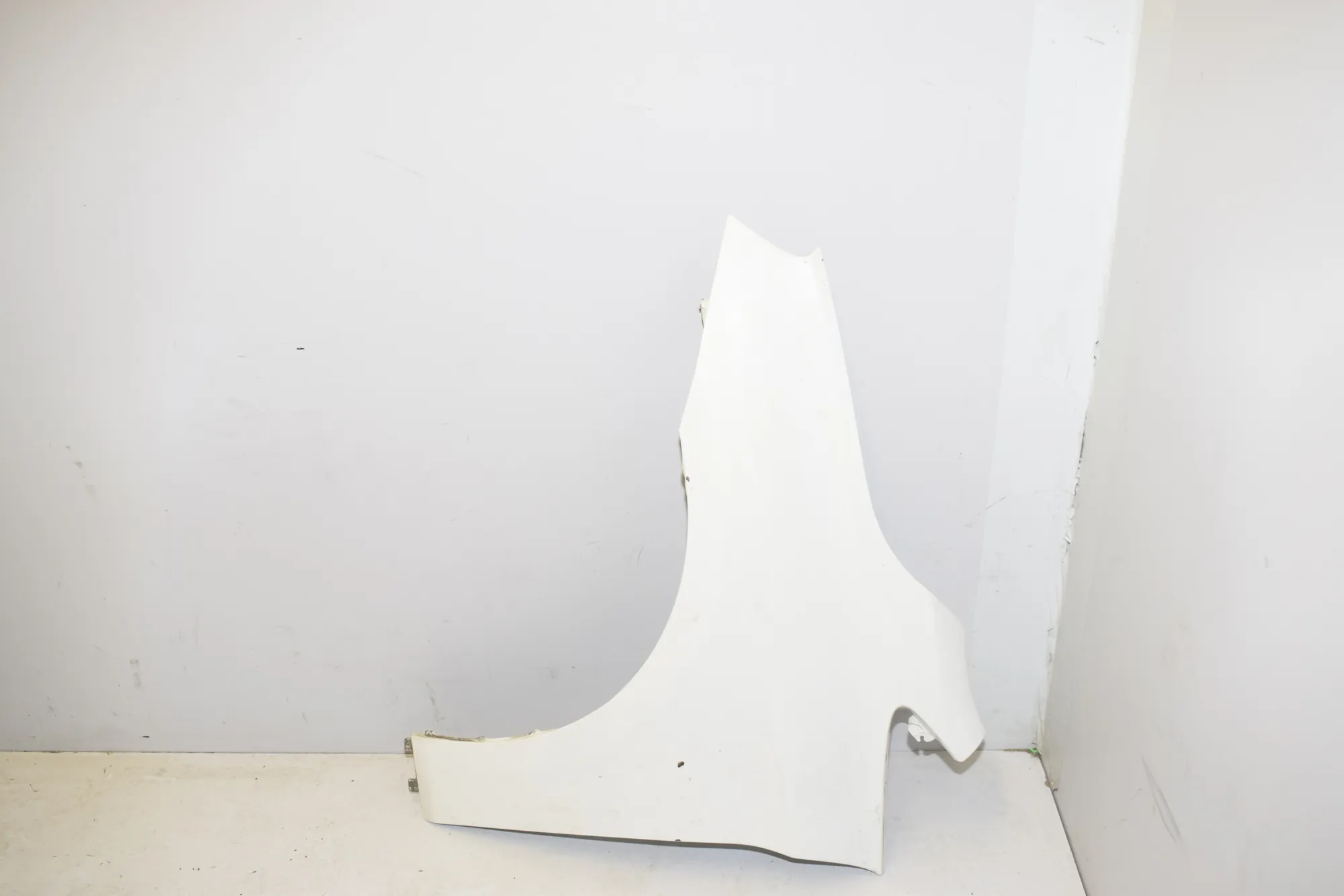 Front Left Fender · BMW 2 Gran Tourer (F46) BMW 2 Gran Tourer (F46) 220 d xDrive 2018 – 2