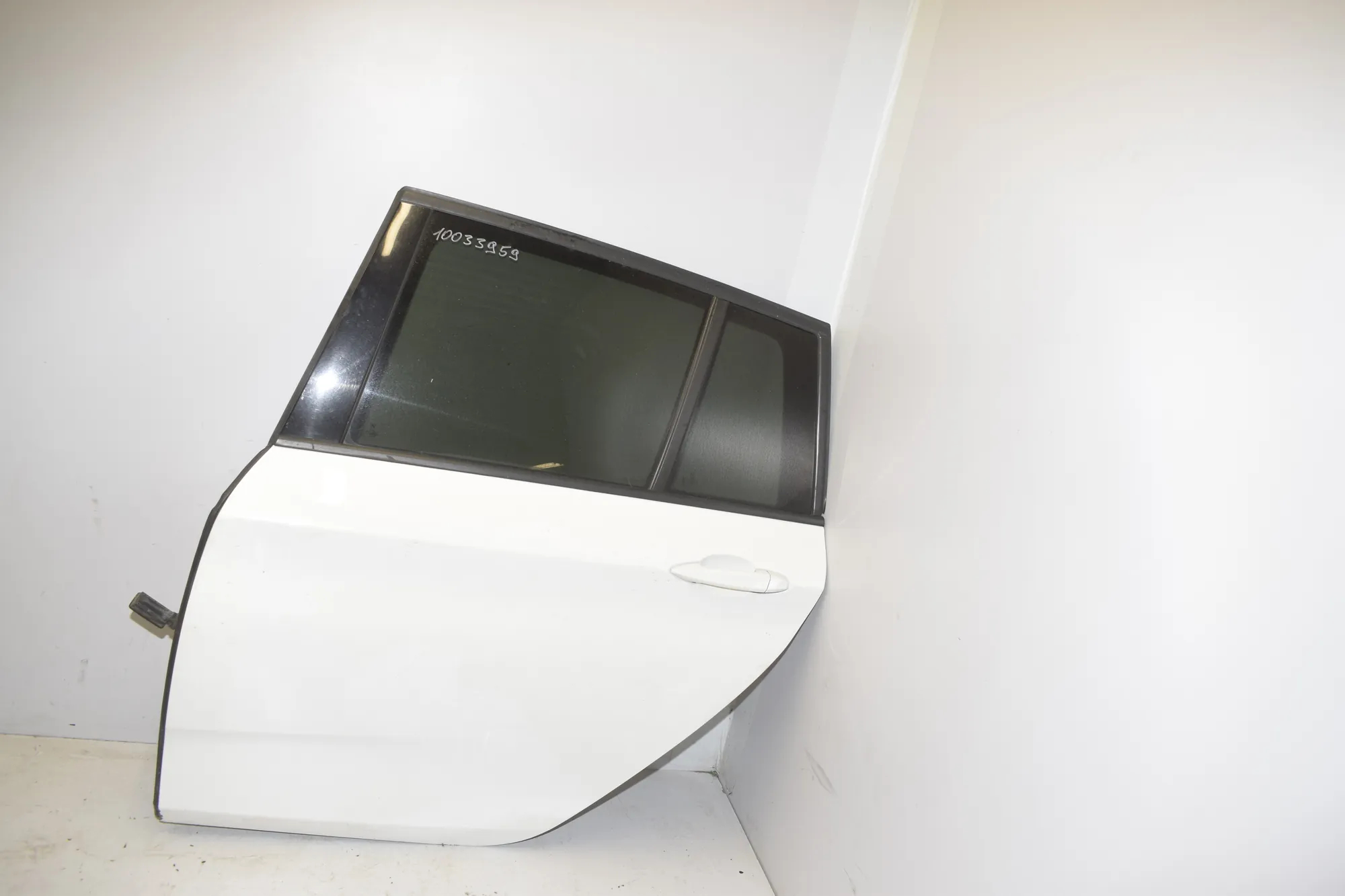 Rear Left Door · BMW 2 Gran Tourer (F46) BMW 2 Gran Tourer (F46) 220 d xDrive 2018 – 2