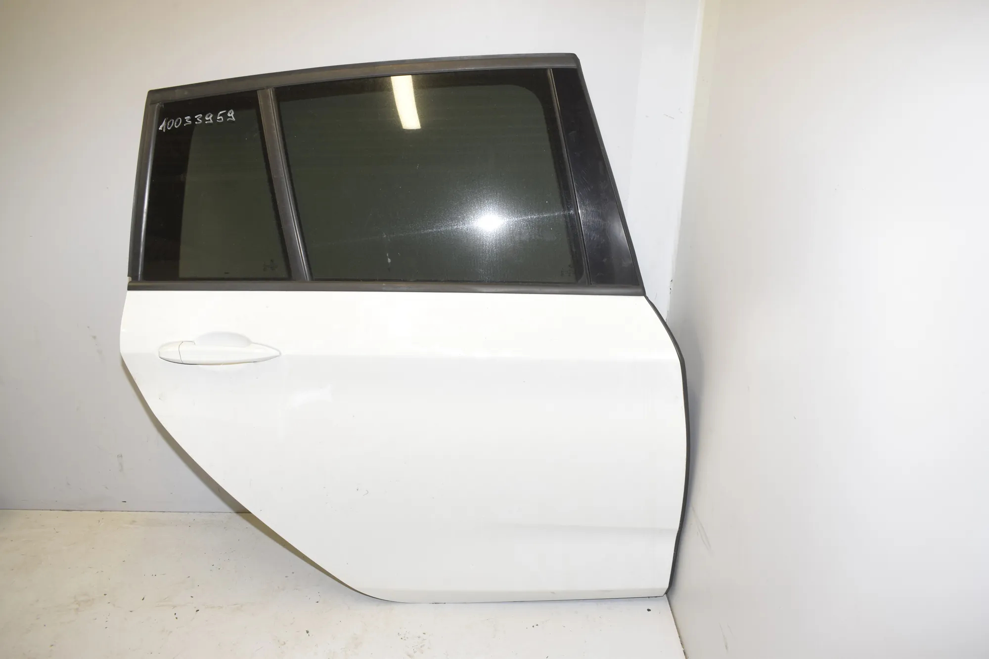 Rear Right Door · BMW 2 Gran Tourer (F46) BMW 2 Gran Tourer (F46) 220 d xDrive 2018 – 3