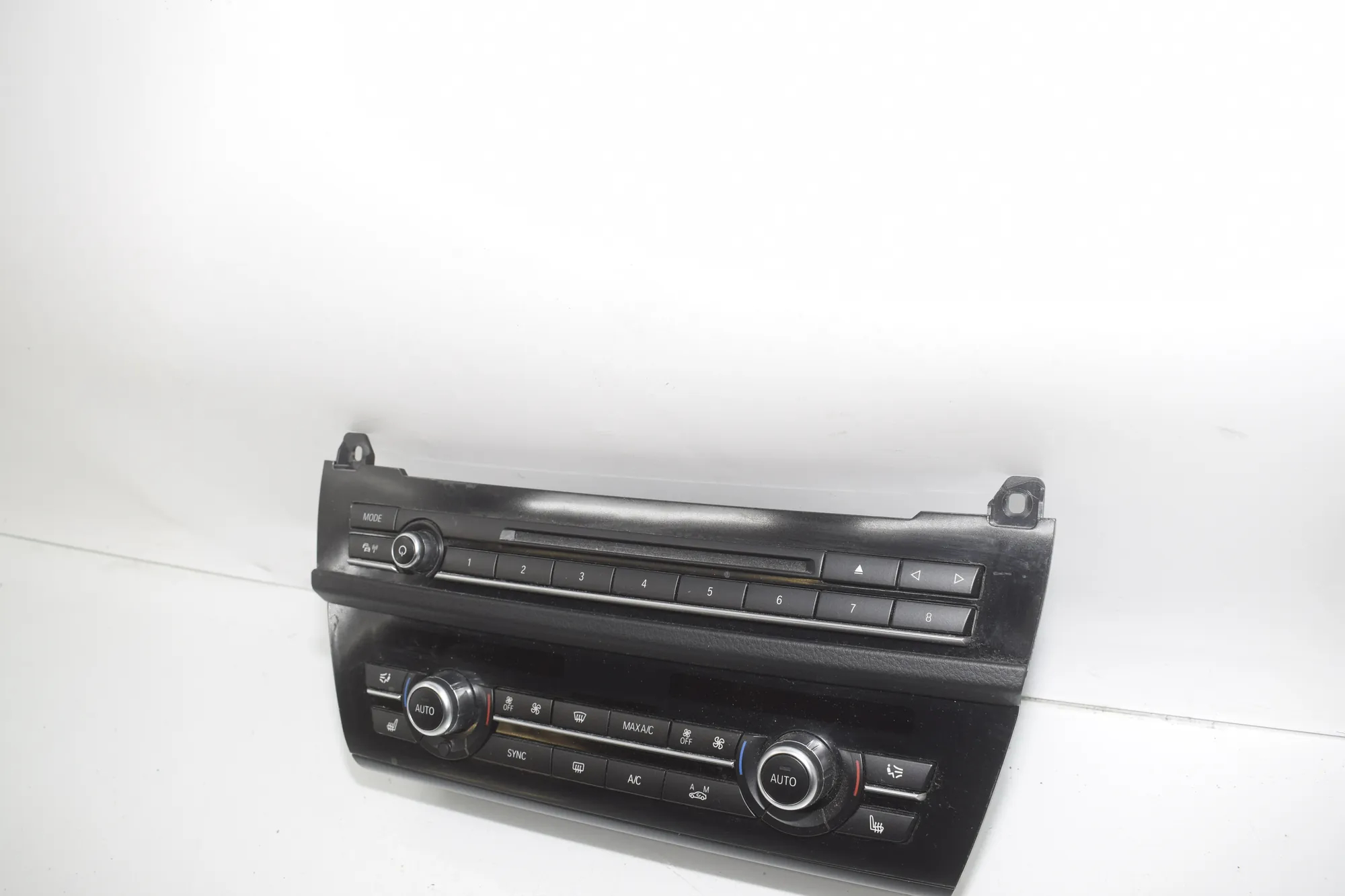 Climate Control Unit – OEM 6805770 · BMW 5 Touring (F11) BMW 5 Touring (F11) M 550 d xDrive 2015 – 4