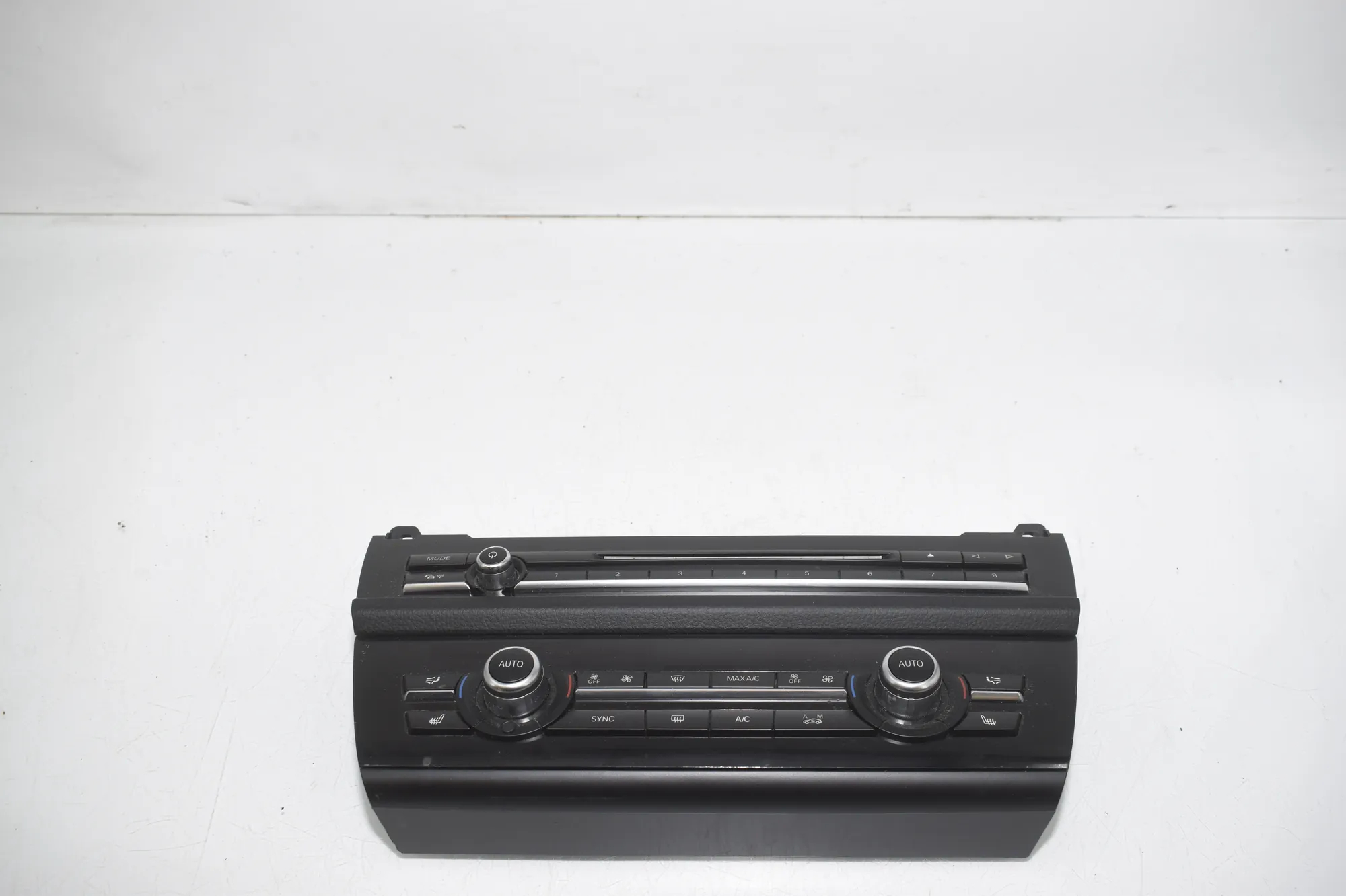 Climate Control Unit – OEM 6805770 · BMW 5 Touring (F11) BMW 5 Touring (F11) M 550 d xDrive 2015 – 5