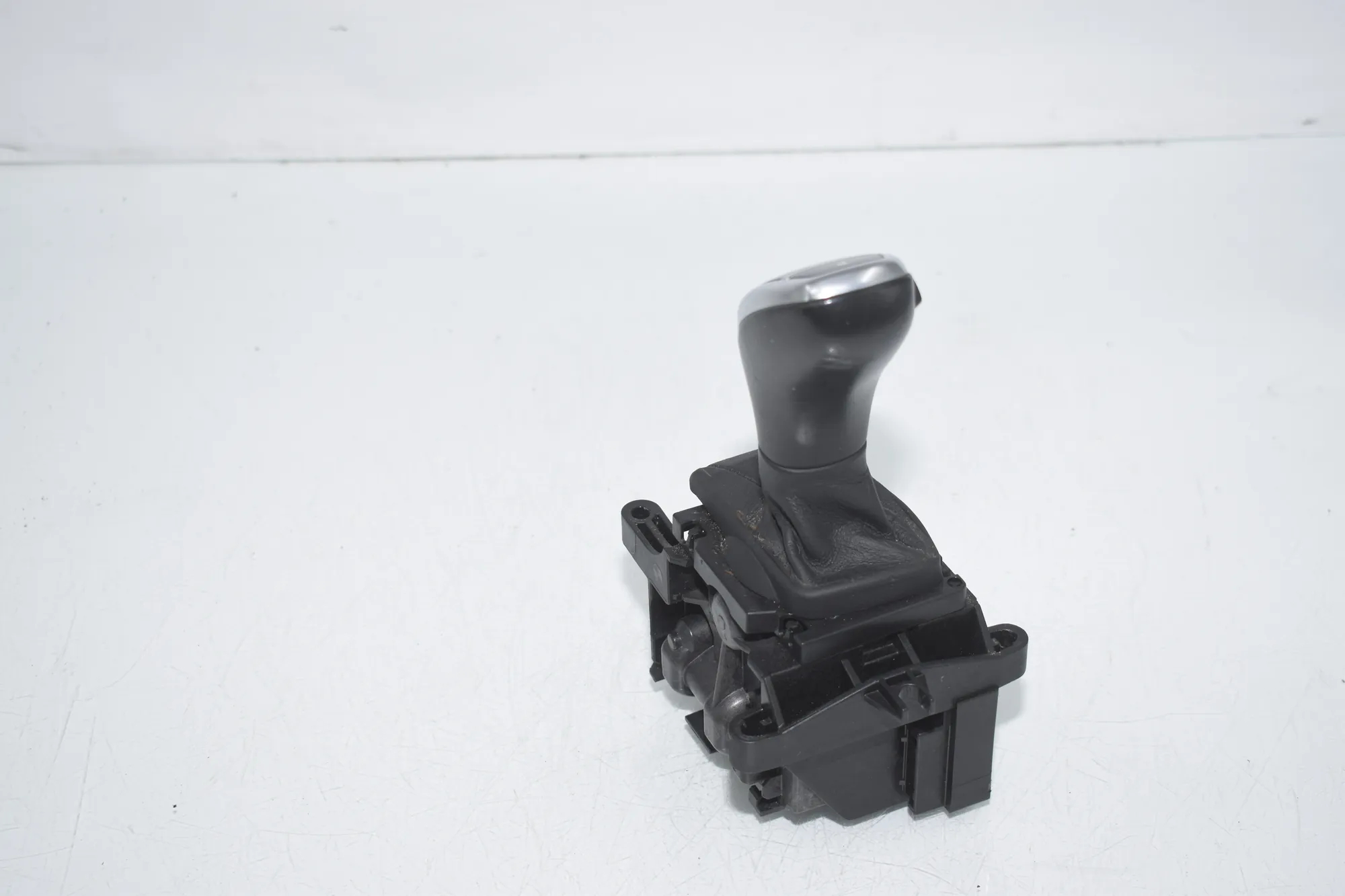 Gear Shifting Mechanism – OEM 9296912 · BMW 5 Touring (F11) BMW 5 Touring (F11) M 550 d xDrive 2015 – 5