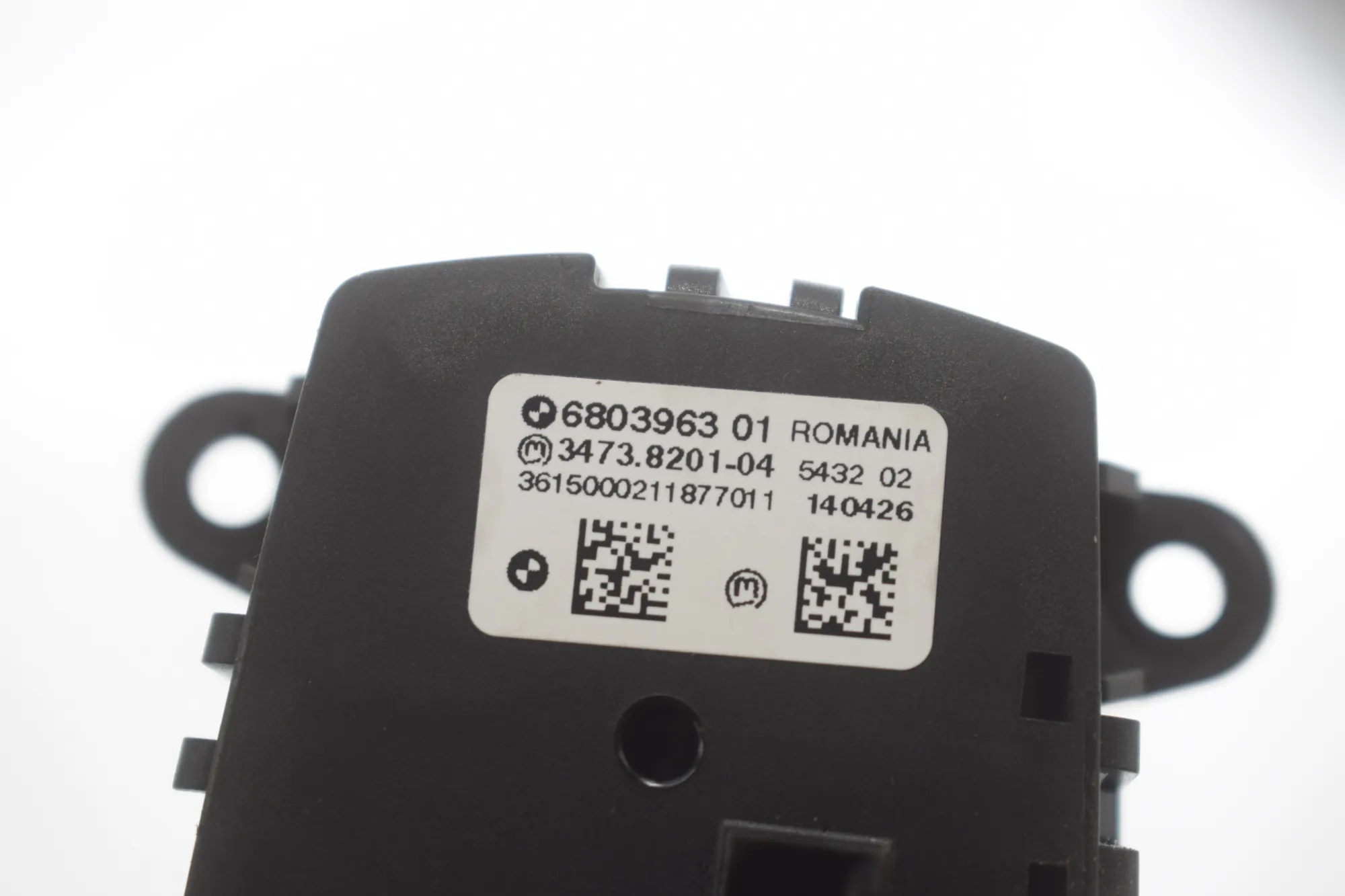 Headlight Switch Control Unit – OEM 6803963 · BMW 5 Touring (F11) BMW 5 Touring (F11) M 550 d xDrive 2015 – 6
