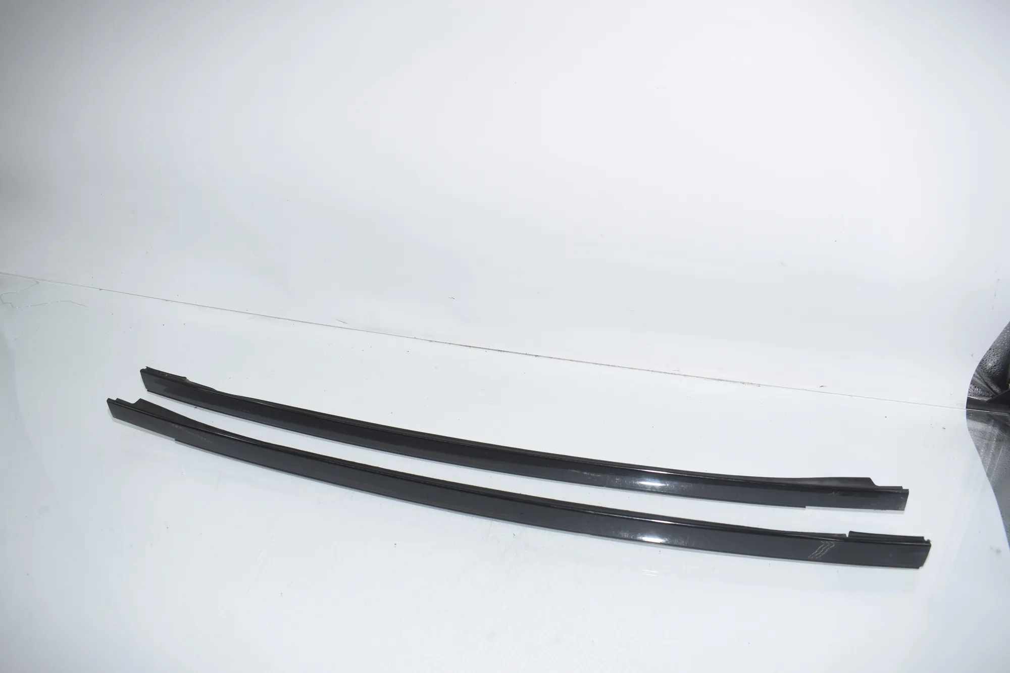 Front Windshield Trim – OEM 7362463 · BMW 5 Touring (F11) BMW 5 Touring (F11) M 550 d xDrive 2015 – 2