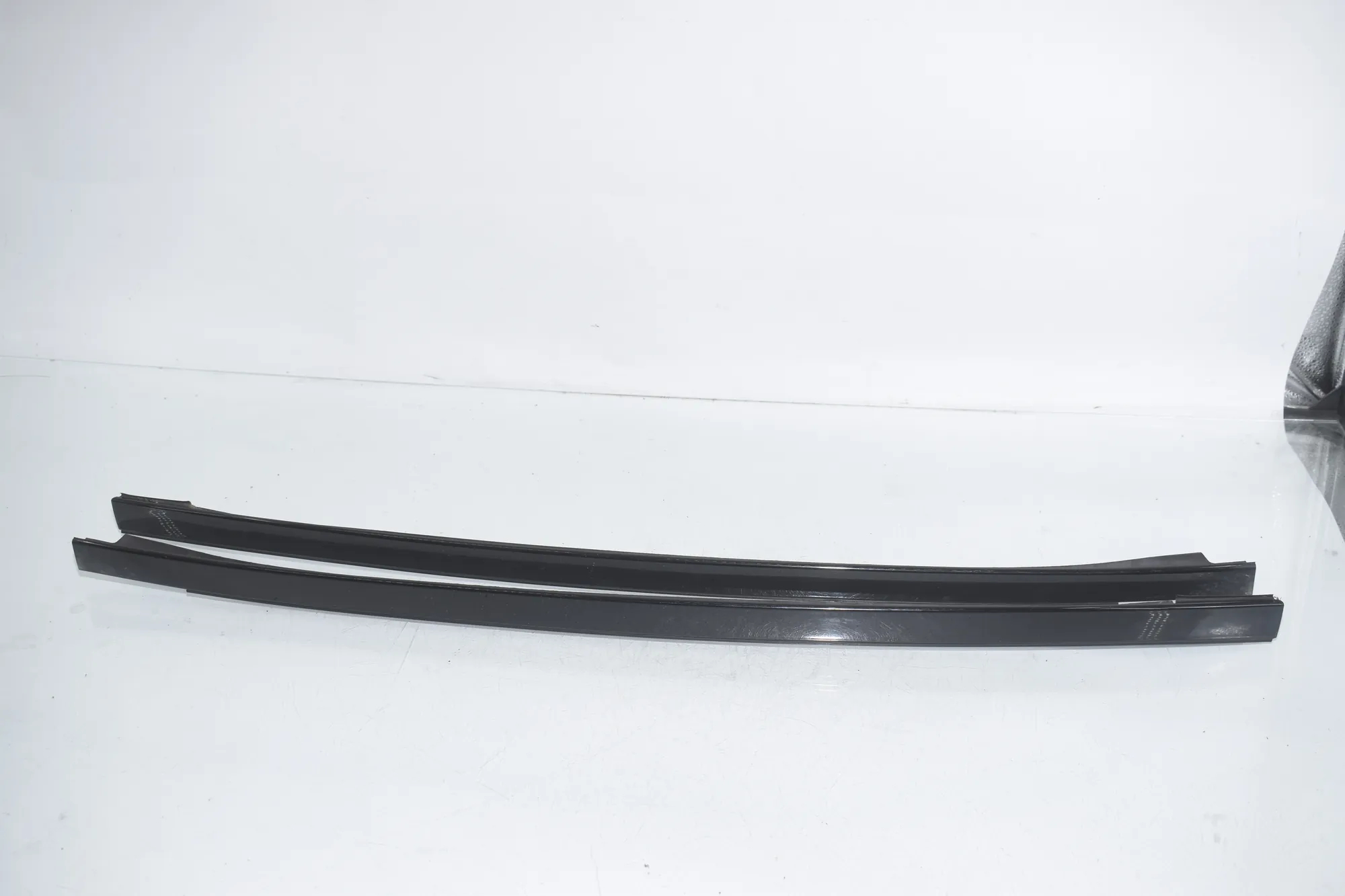 Front Windshield Trim – OEM 7362463 · BMW 5 Touring (F11) BMW 5 Touring (F11) M 550 d xDrive 2015 – 4