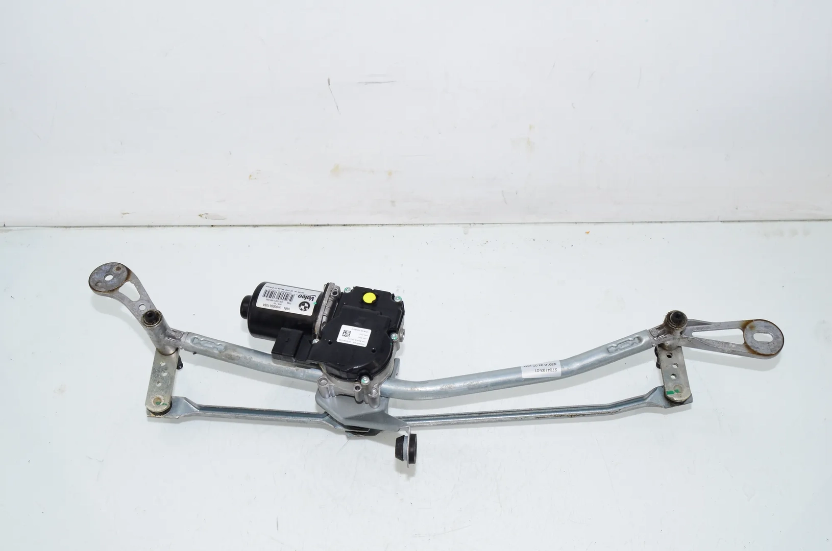 Front Windshield Wiper Mechanism – OEM 61619851351 · BMW 7 (G11, G12) 750 d, Ld xDrive 2016