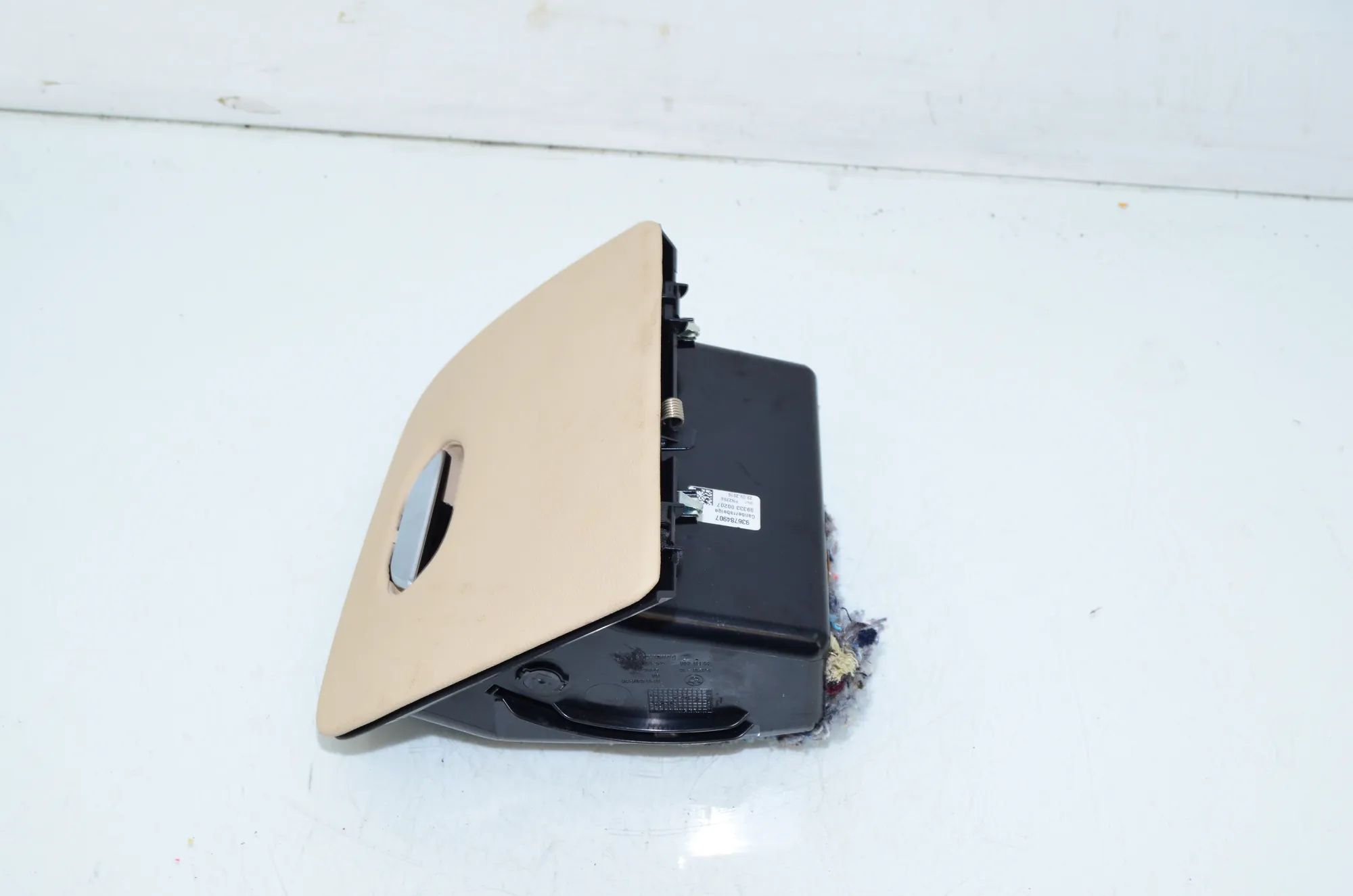 Glove Compartment – OEM 9367849 · BMW 7 (G11, G12) 750 d, Ld xDrive 2016 – 2
