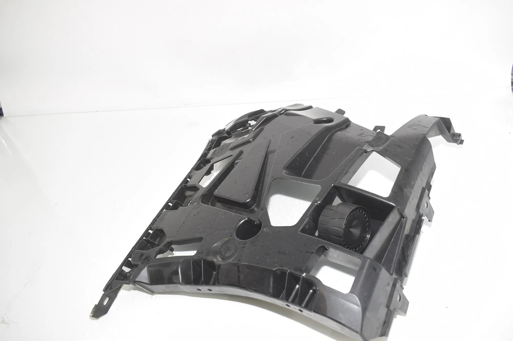 Rear Left Bumper Bracket – OEM 5A1CC65 · BMW 3 Touring (G21) (2019 - -) 318 i 2023 – 3
