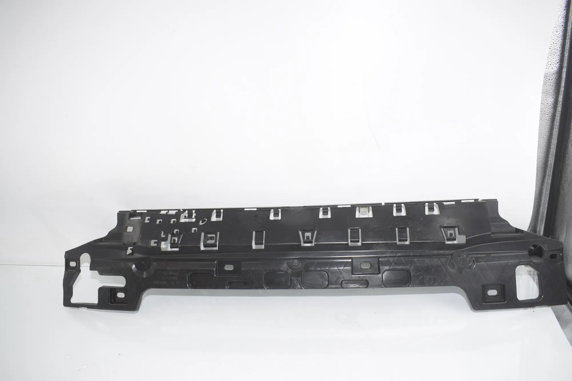 Rear Bumper Middle Bracket – OEM 5A243E0 · BMW 3 Touring (G21) (2019 - -) 318 i 2023
