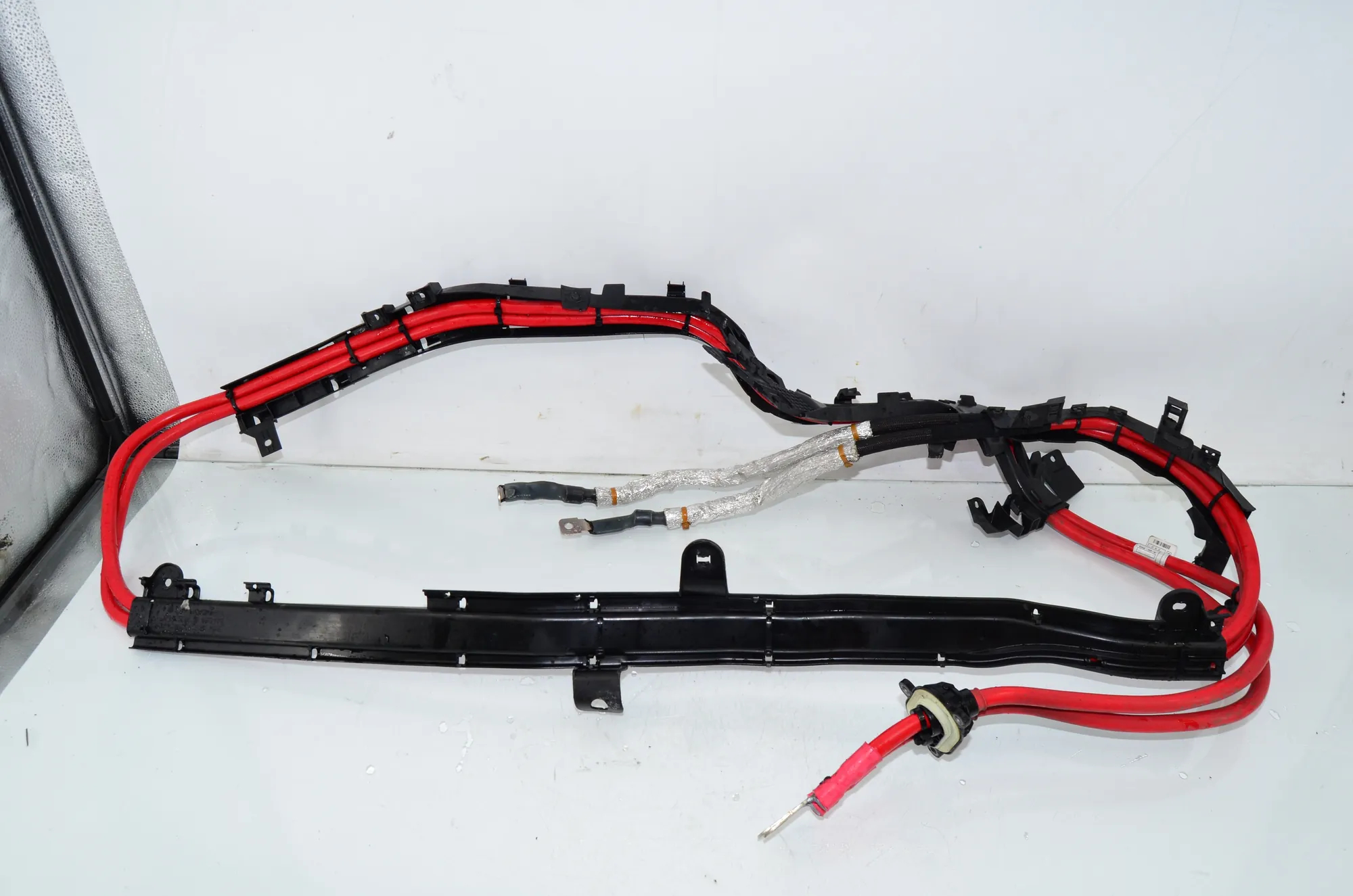 Positive Battery Cable – OEM 6807323 · BMW 5 Touring (G31) (2017 - -) 520 d 2019 – 3