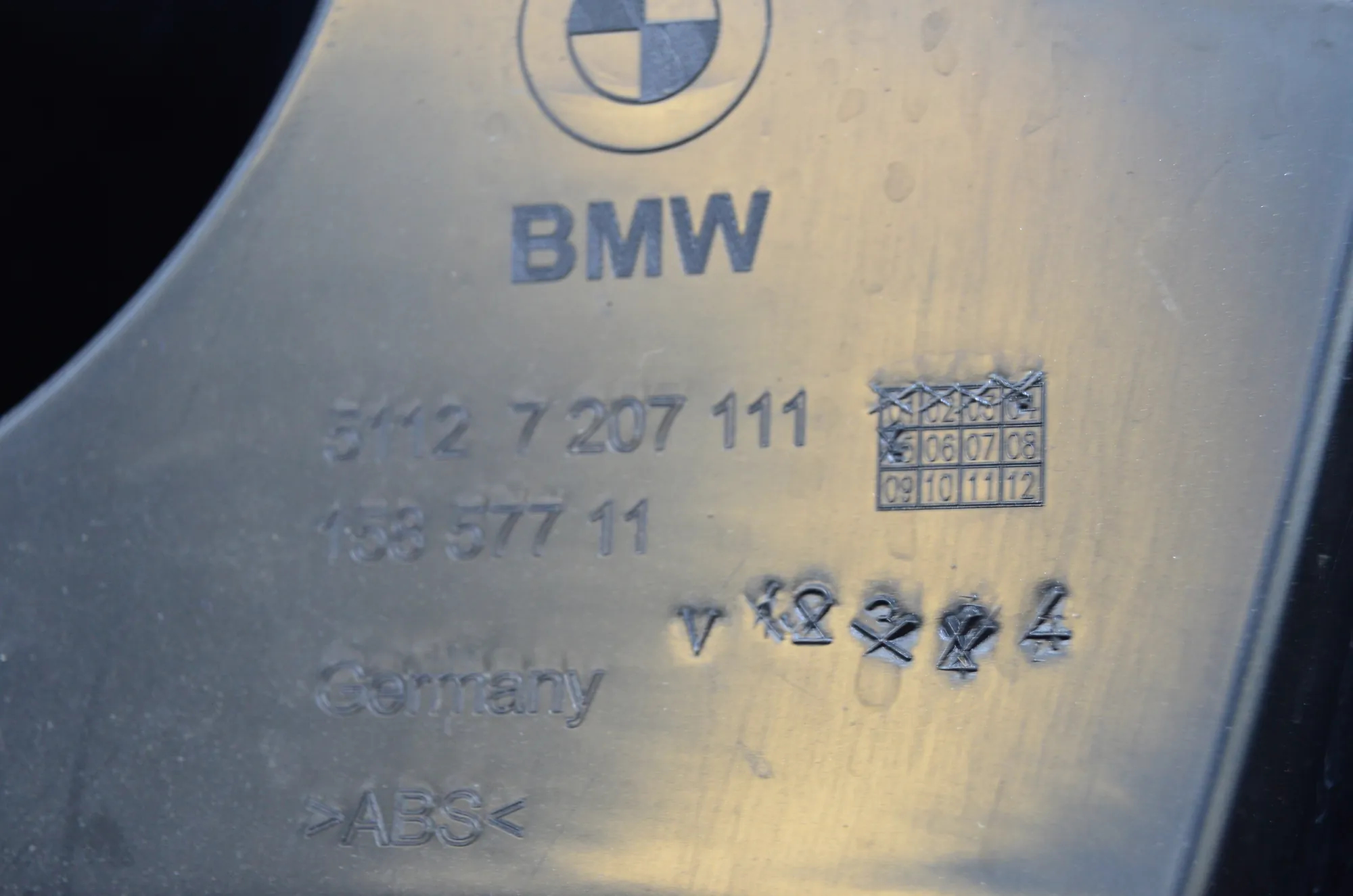 Rear Bumper Middle Bracket – OEM 7207109 · BMW 5 Touring (F11) 530 d xDrive 2011 – 7