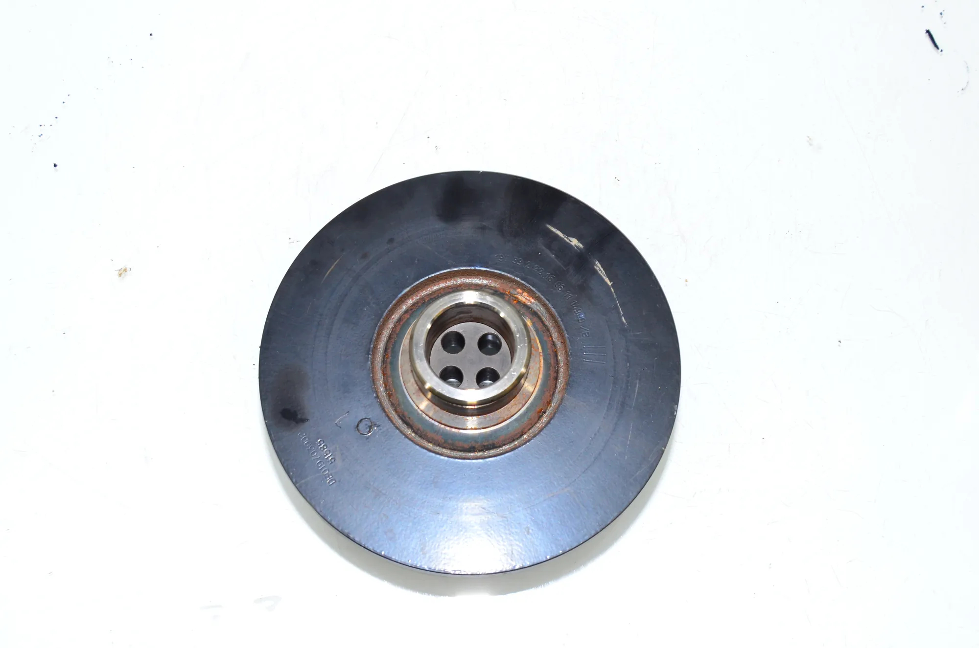Crankshaft Pulley – OEM 8511321 · BMW 5 Touring (F11) 530 d xDrive 2011 – 3