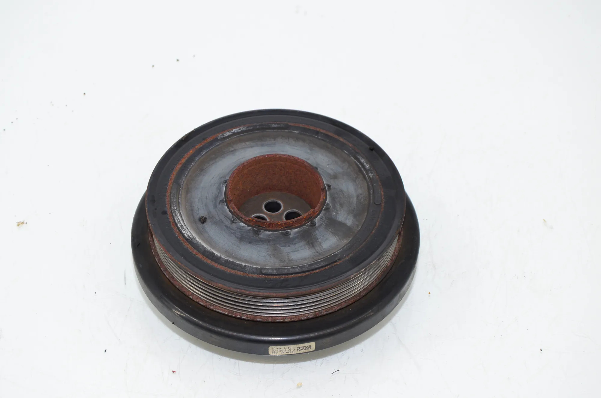 Crankshaft Pulley – OEM 8511321 · BMW 5 Touring (F11) 530 d xDrive 2011